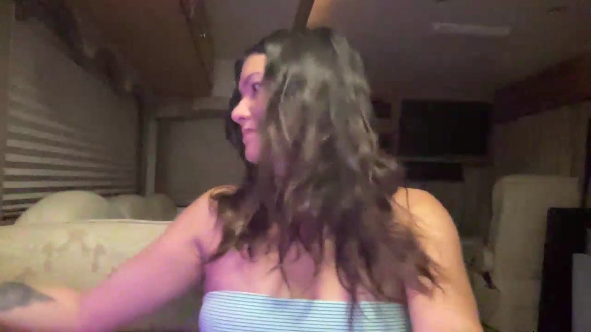 Gallery image thumbnail from Msfoxxylove's myfreecams stream on, 08/30/2026, 12:53 image 2 of 20