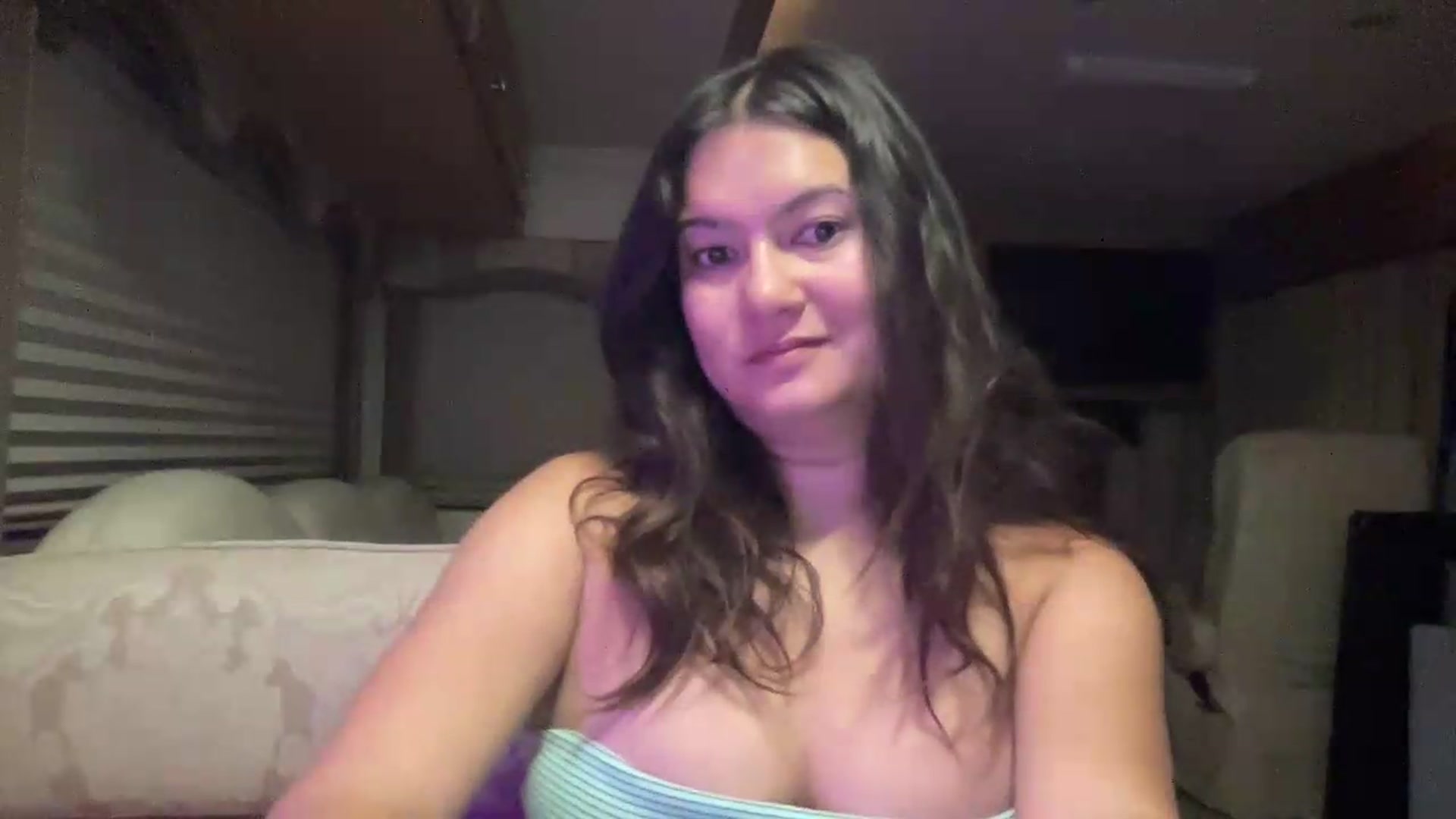Gallery image thumbnail from Msfoxxylove's myfreecams stream on, 08/30/2026, 12:53 image 3 of 20