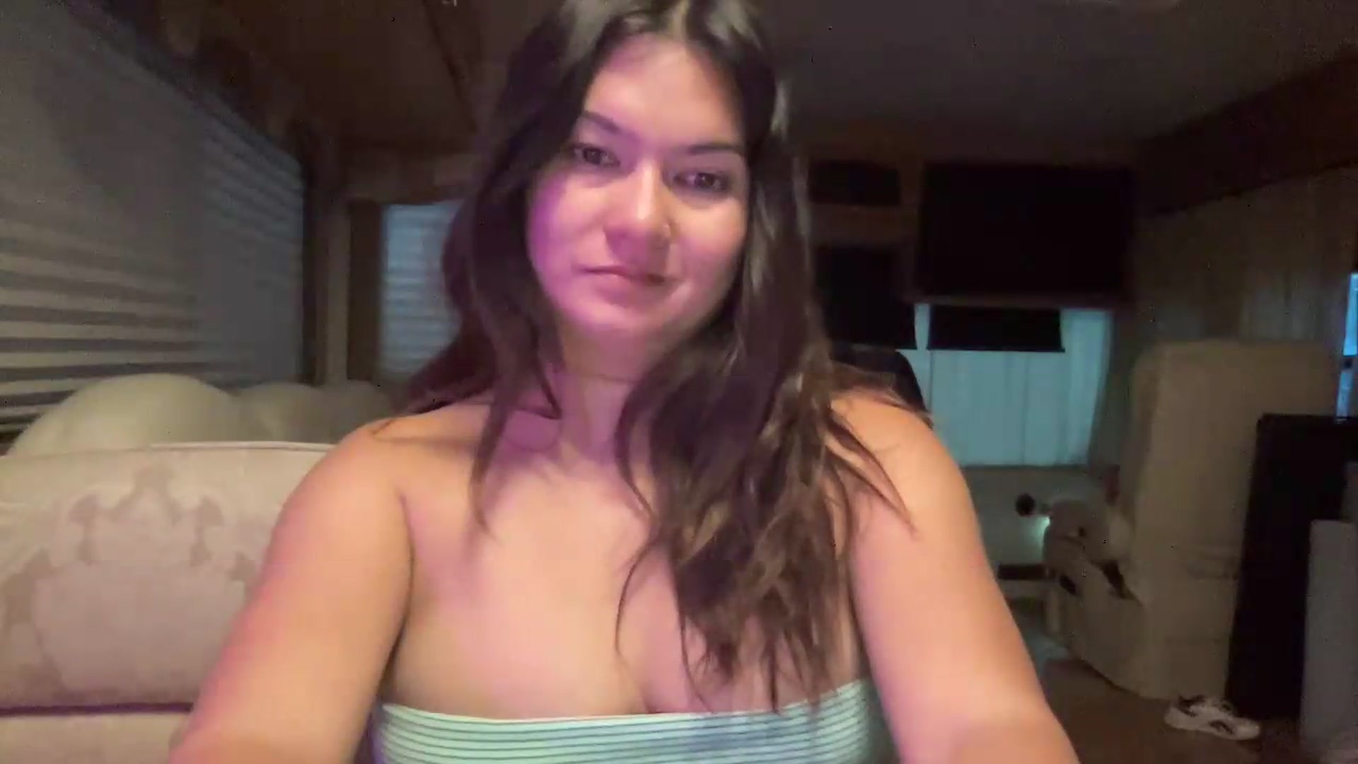 Gallery image thumbnail from Msfoxxylove's myfreecams stream on, 08/30/2026, 12:53 image 10 of 20