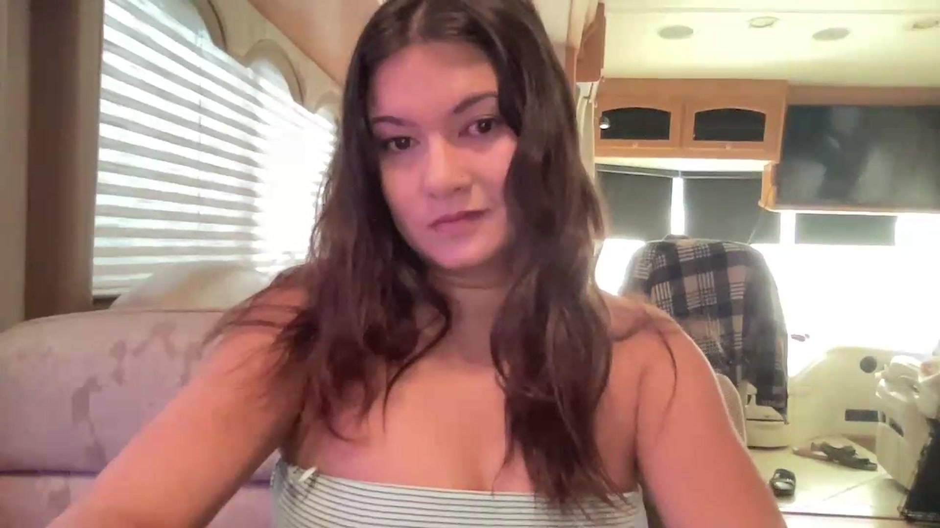 Gallery image thumbnail from Msfoxxylove's myfreecams stream on, 08/31/2026, 15:35 image 5 of 20