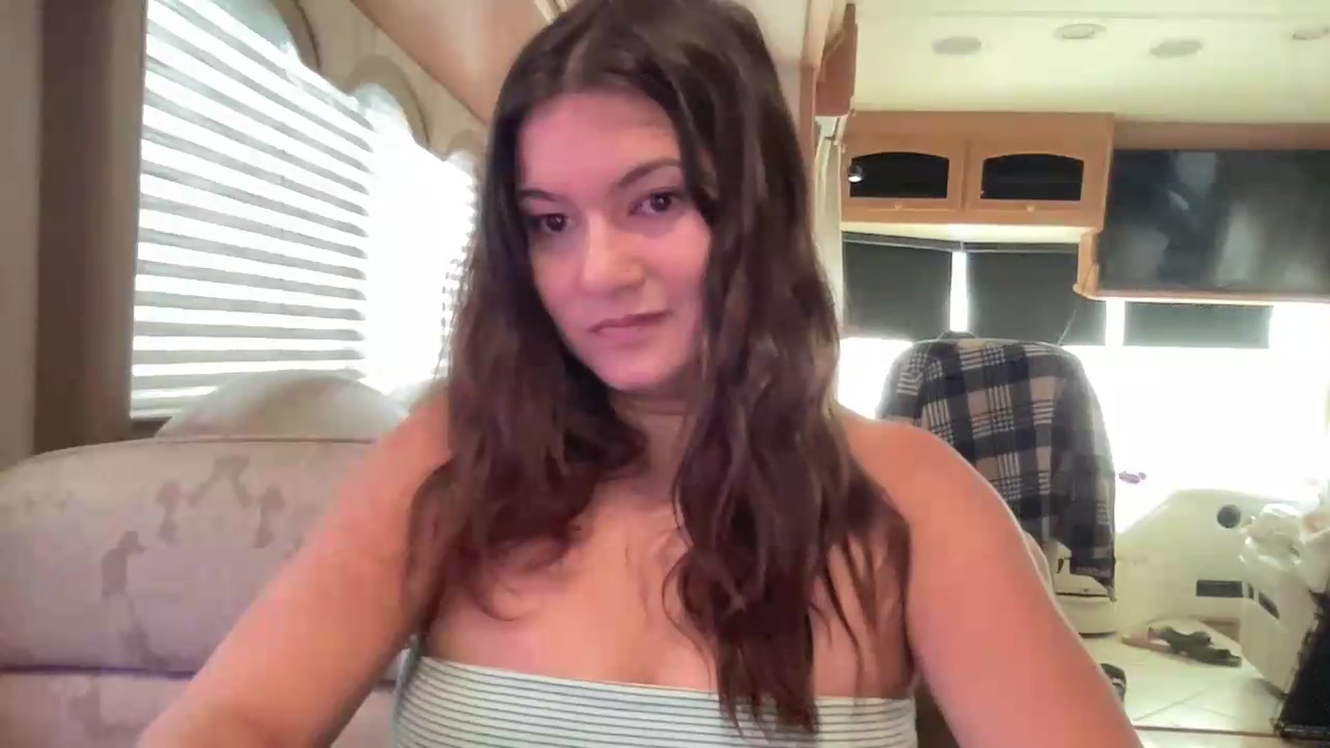 Gallery image thumbnail from Msfoxxylove's myfreecams stream on, 08/31/2026, 15:35 image 15 of 20