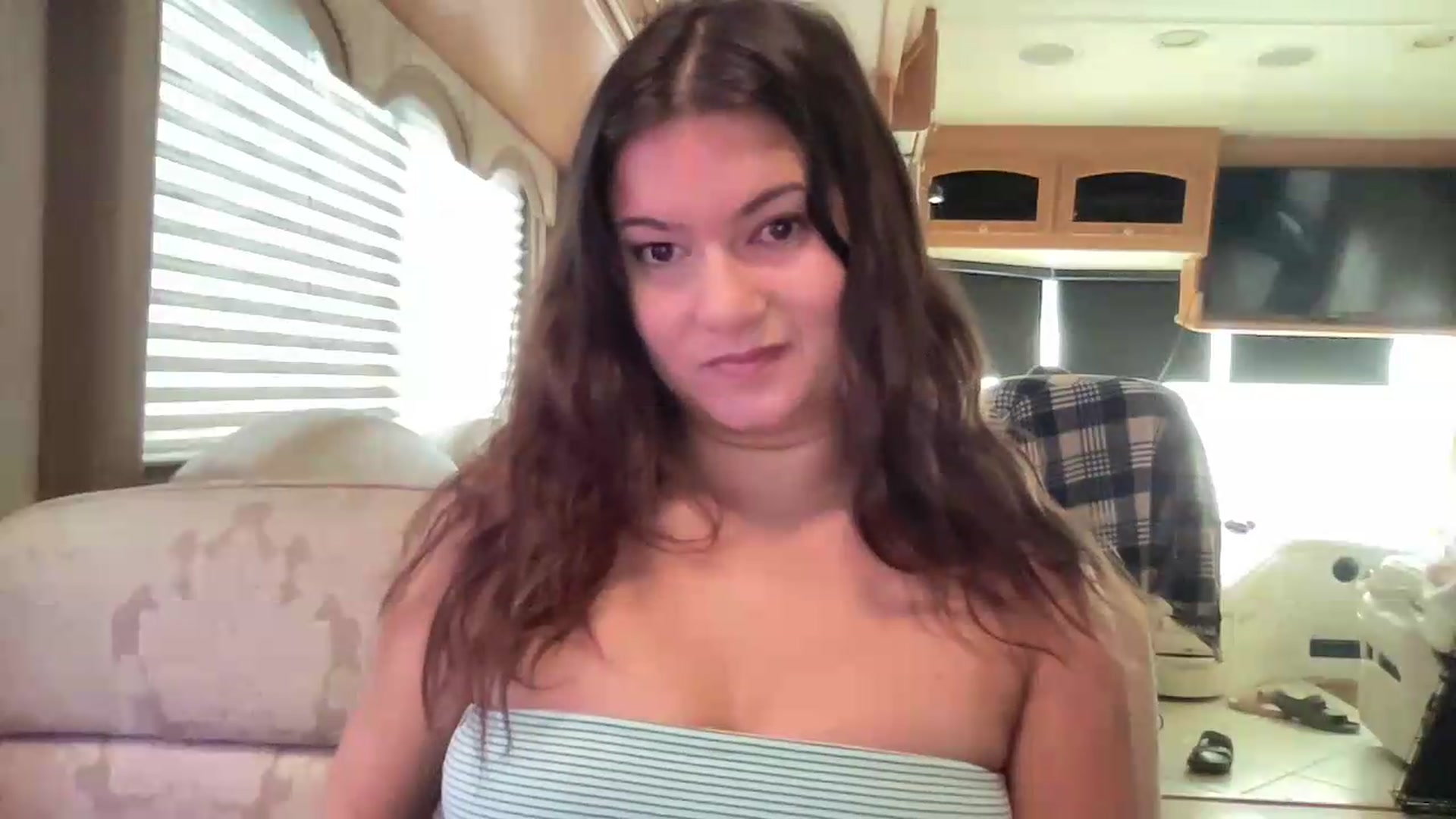 Gallery image thumbnail from Msfoxxylove's myfreecams stream on, 08/31/2026, 15:35 image 18 of 20