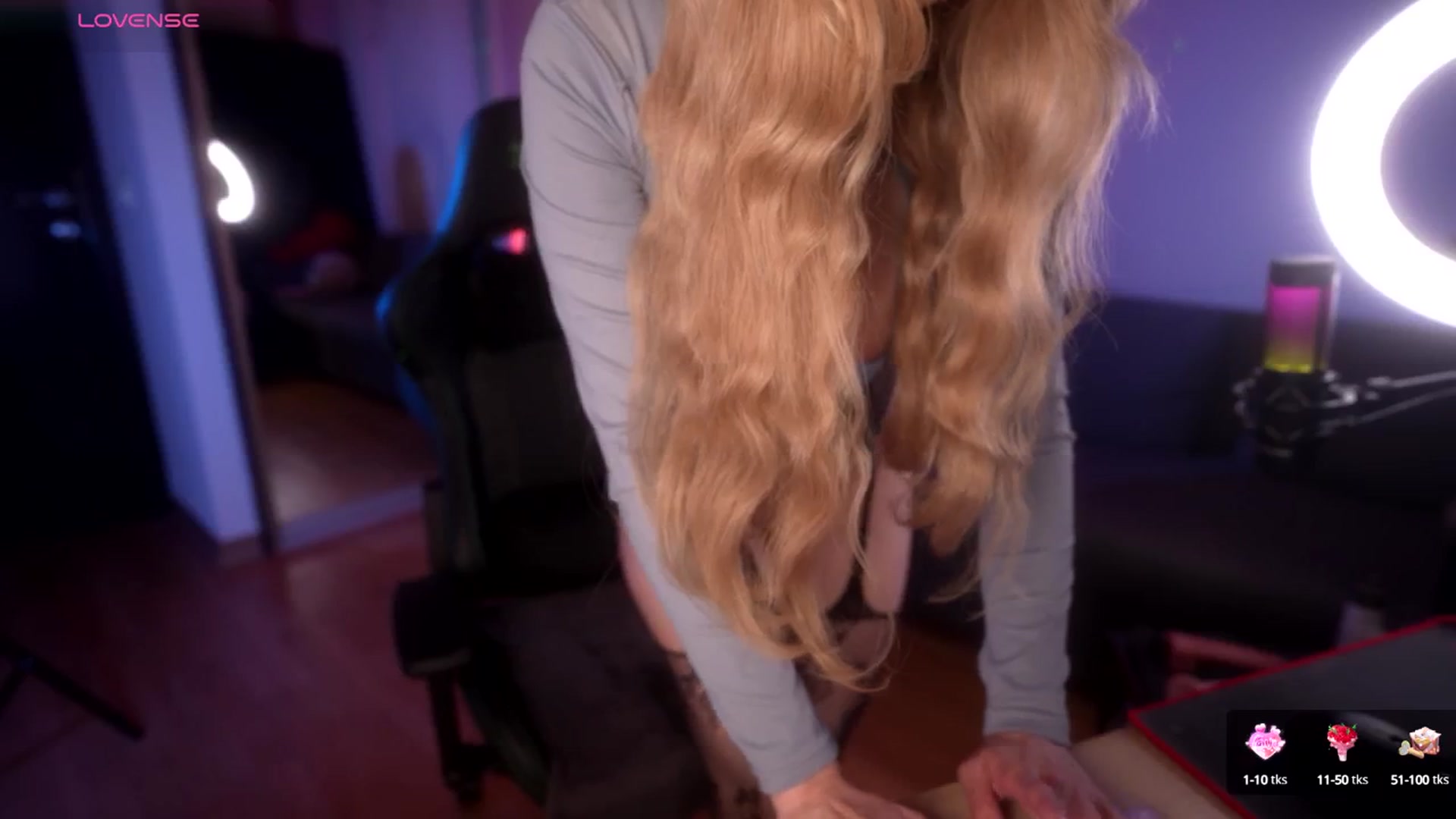 Gallery image thumbnail from Mslikepie's myfreecams stream on, 10/05/2024, 18:20 image 15 of 20