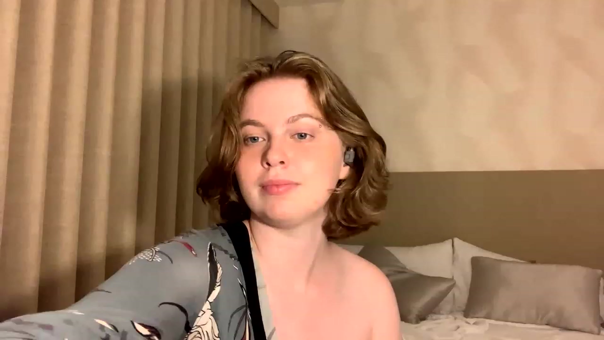 Gallery image thumbnail from Msprissylynx1's myfreecams stream on, 12/08/2022, 02:05 image 3 of 20