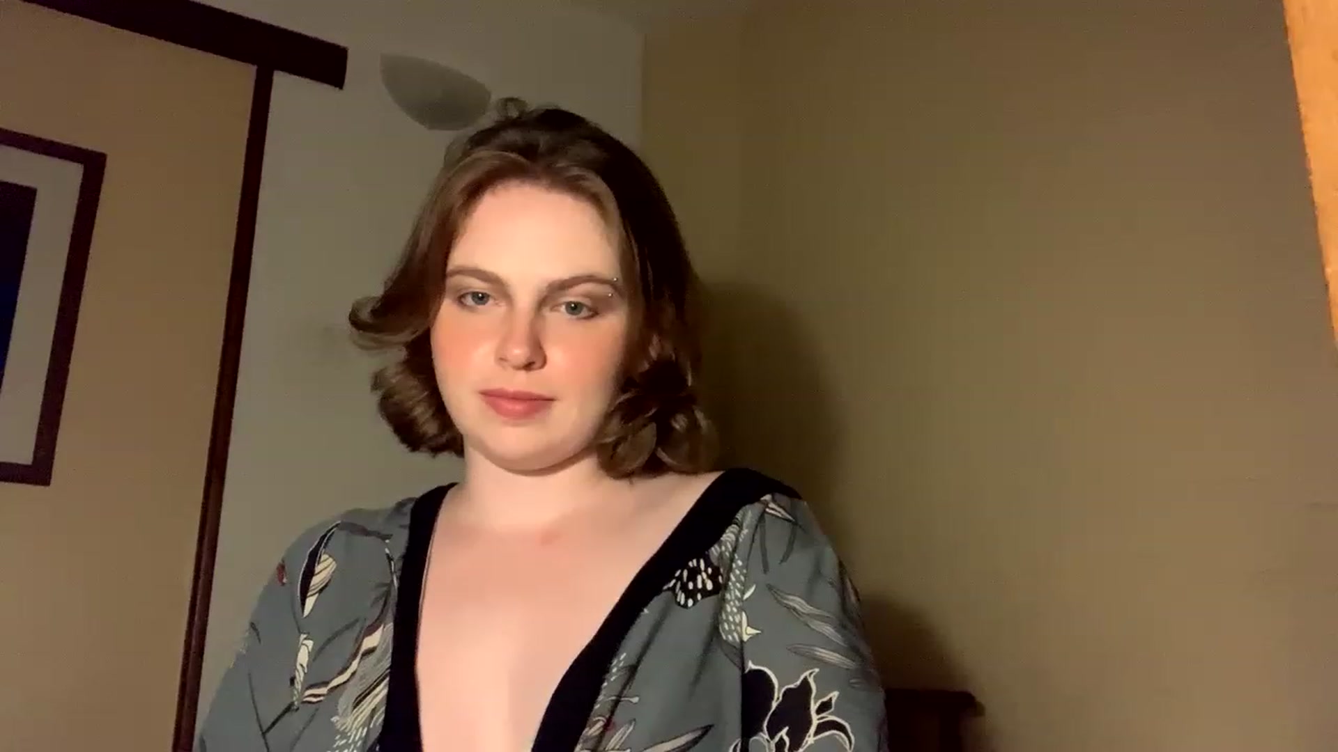 Gallery image thumbnail from Msprissylynx1's myfreecams stream on, 12/12/2022, 03:22 image 14 of 20
