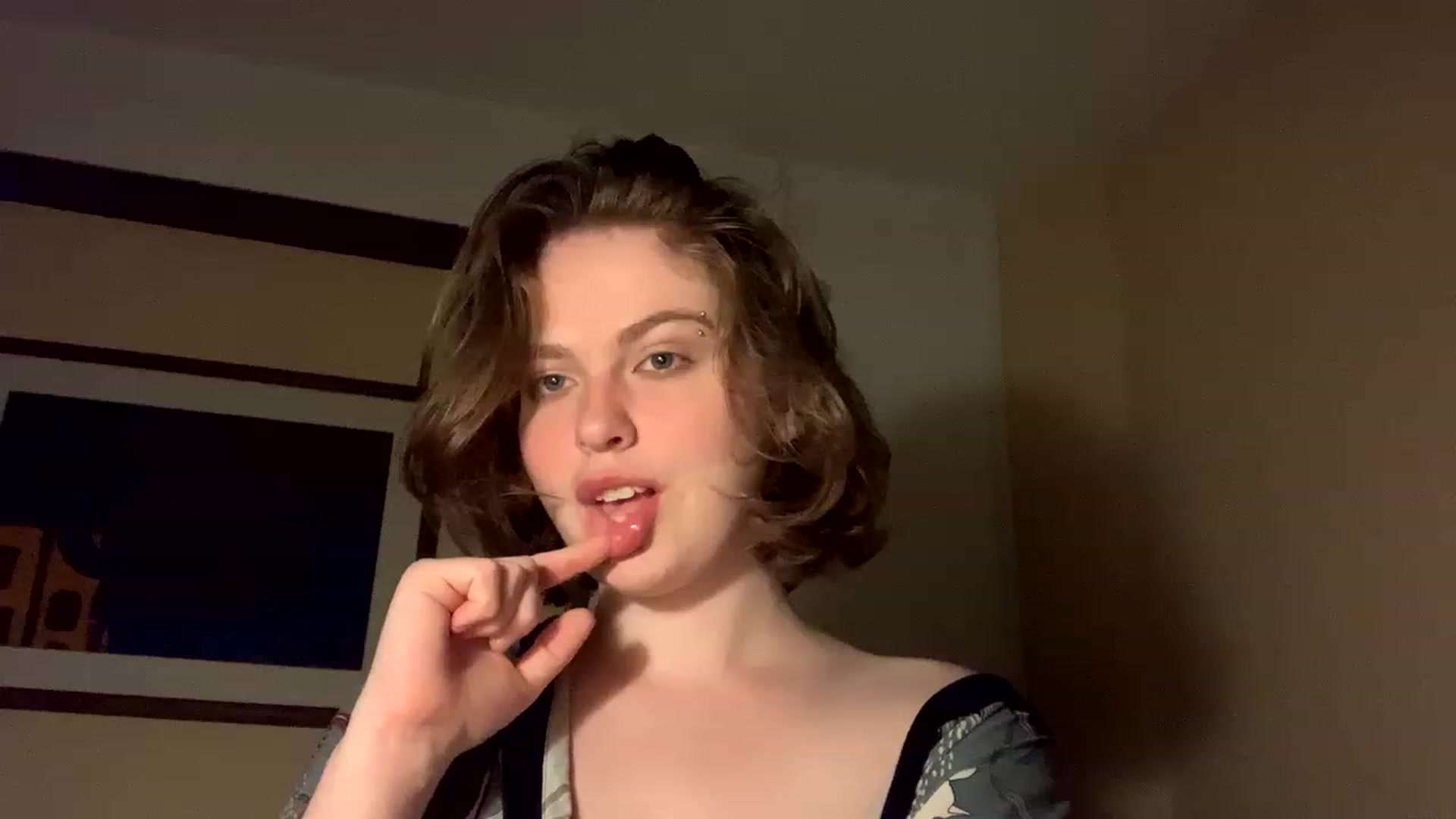 Gallery image thumbnail from Msprissylynx1's myfreecams stream on, 12/18/2022, 03:09 image 5 of 20