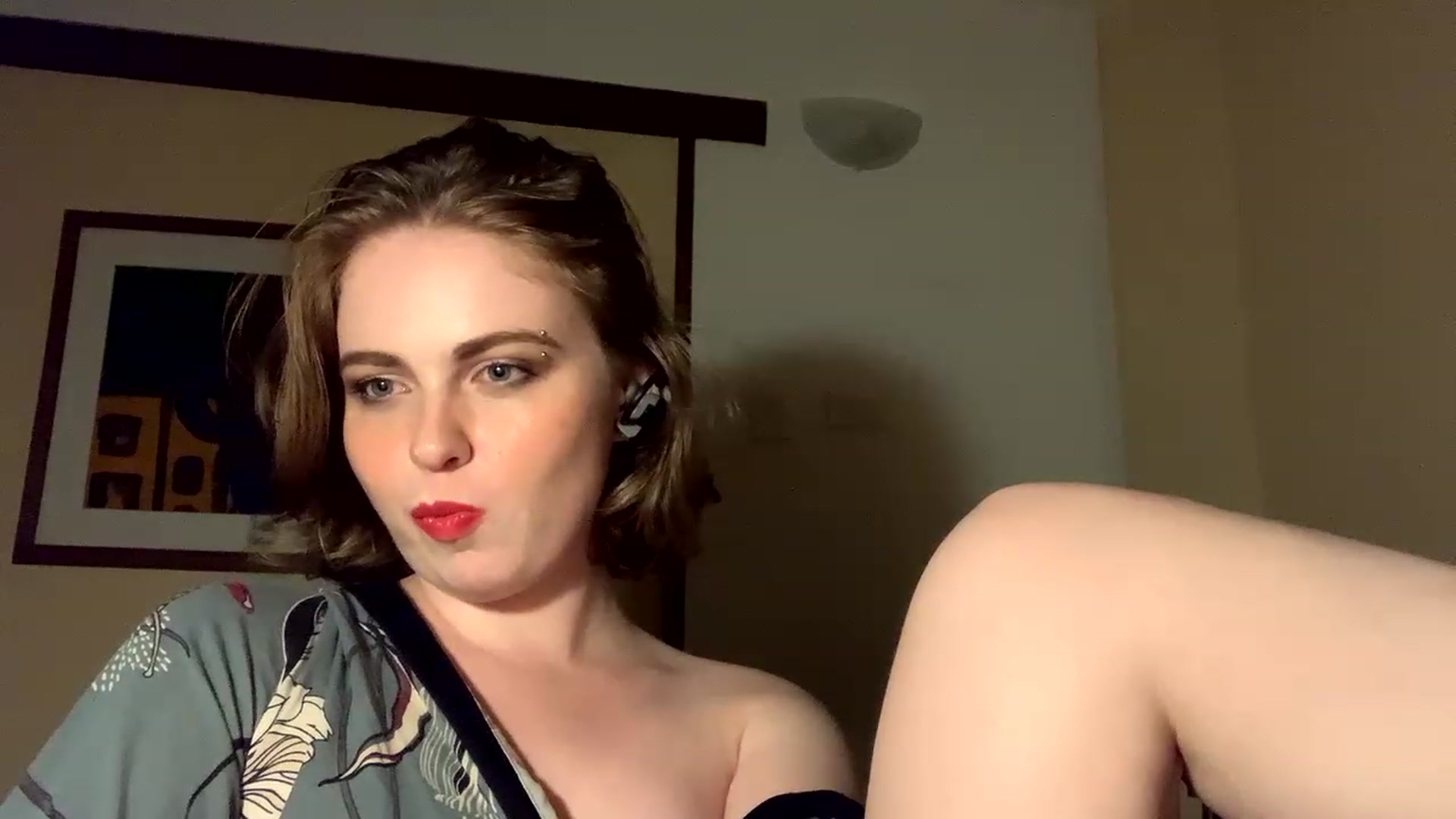 Gallery image thumbnail from Msprissylynx1's myfreecams stream on, 01/02/2023, 03:11 image 8 of 20