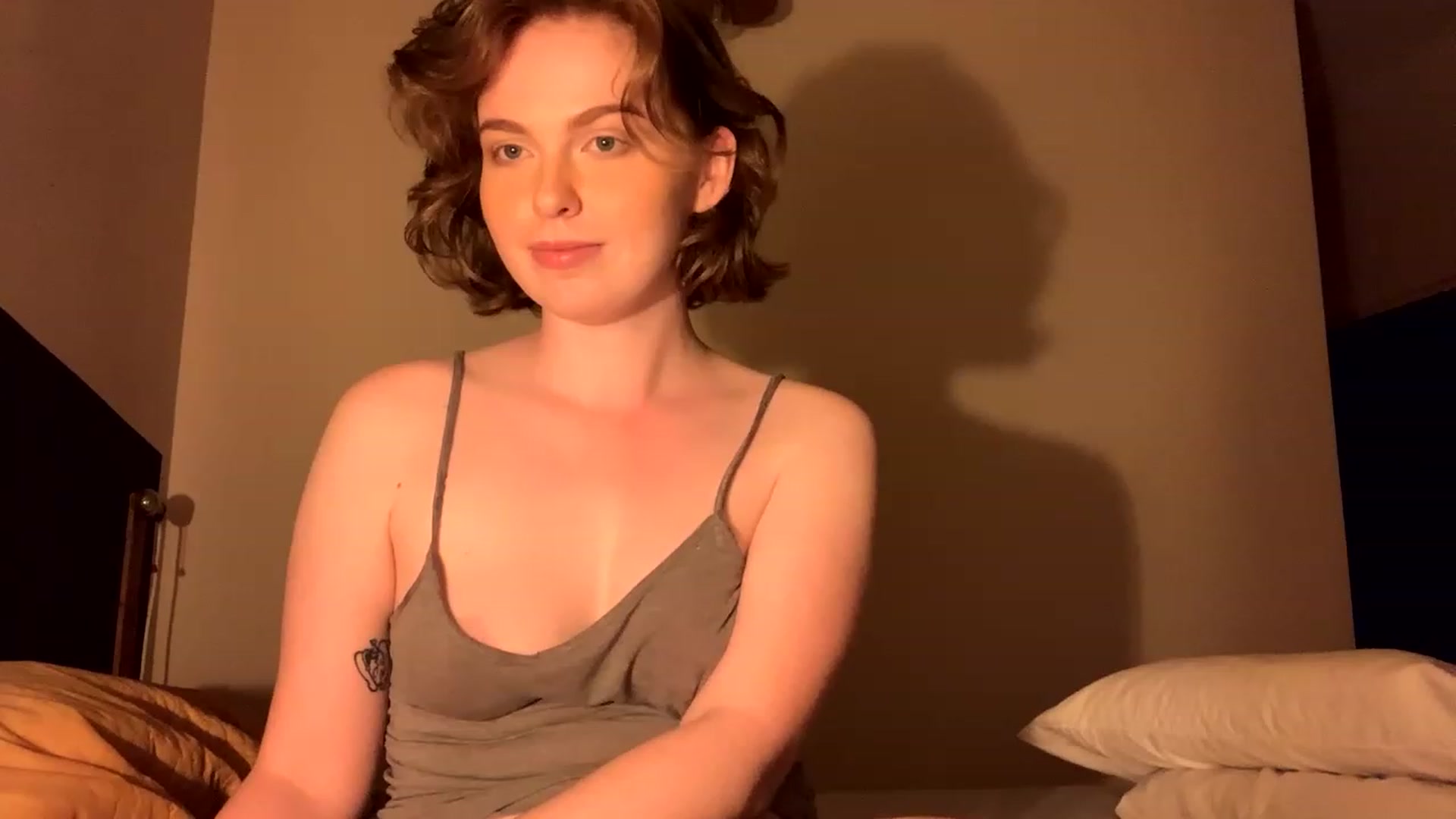 Gallery image thumbnail from Msprissylynx1's myfreecams stream on, 05/11/2023, 01:22 image 10 of 20