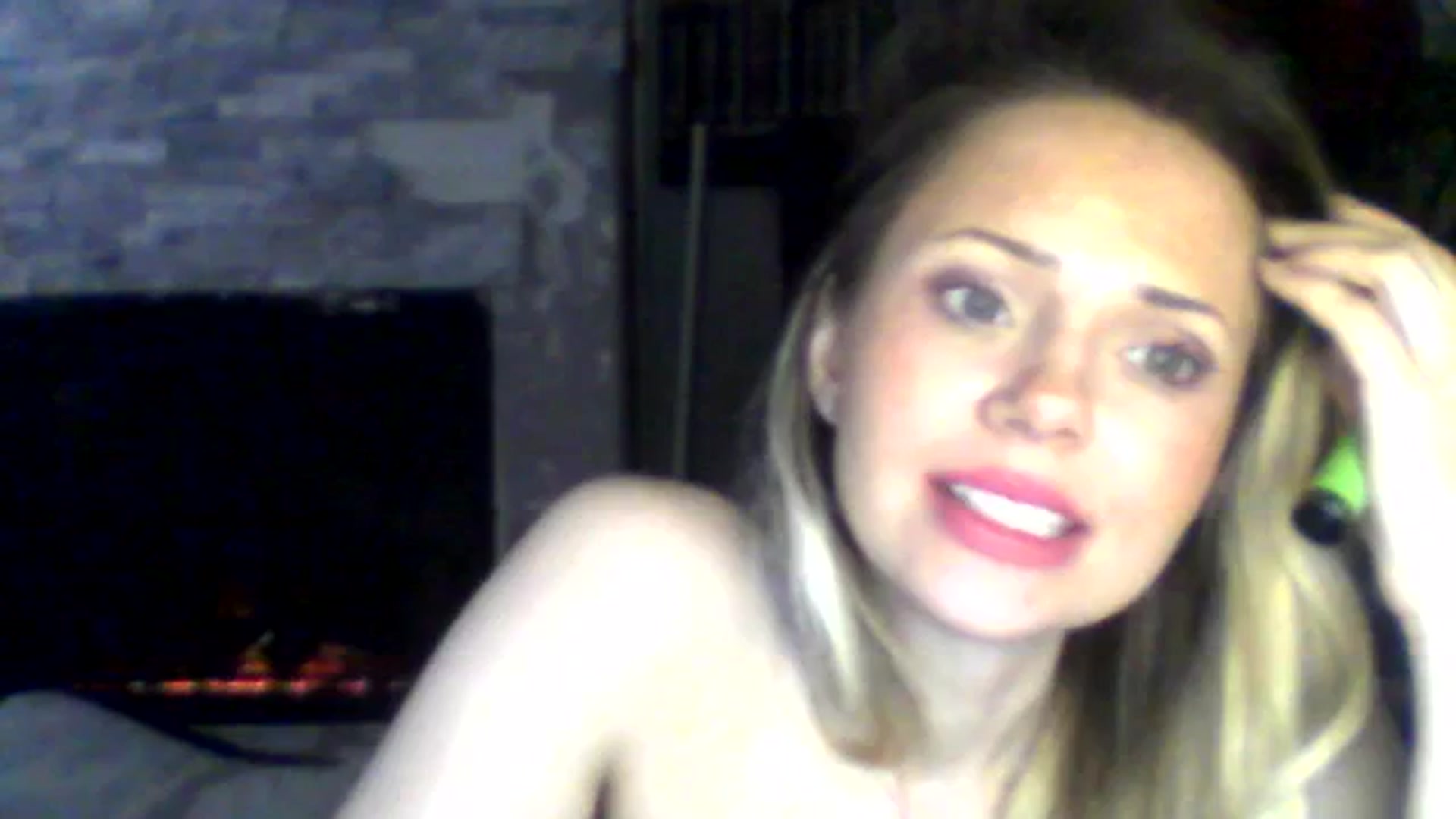 Gallery image thumbnail from MssKrasota's myfreecams stream on, 12/31/2023, 15:49 image 14 of 20