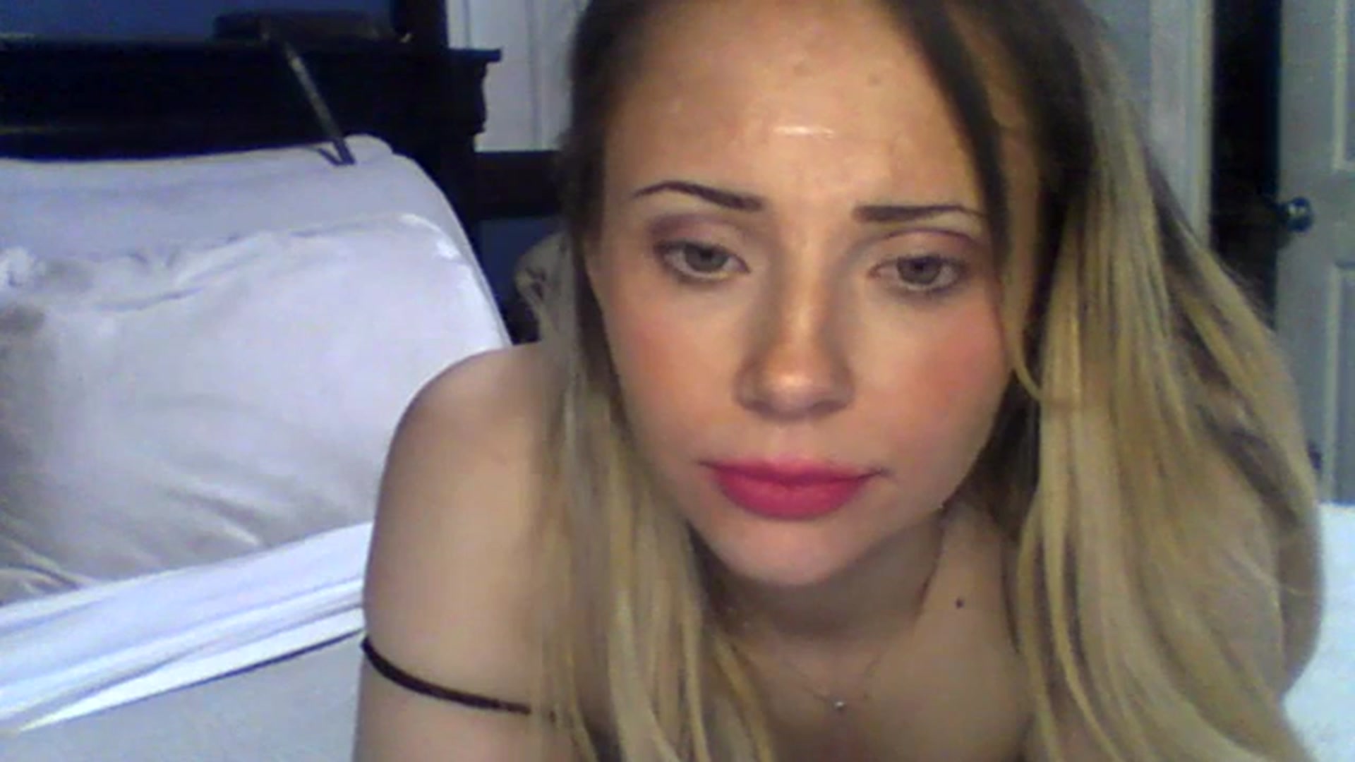 Gallery image thumbnail from MssKrasota's myfreecams stream on, 01/01/2024, 02:28 image 15 of 20