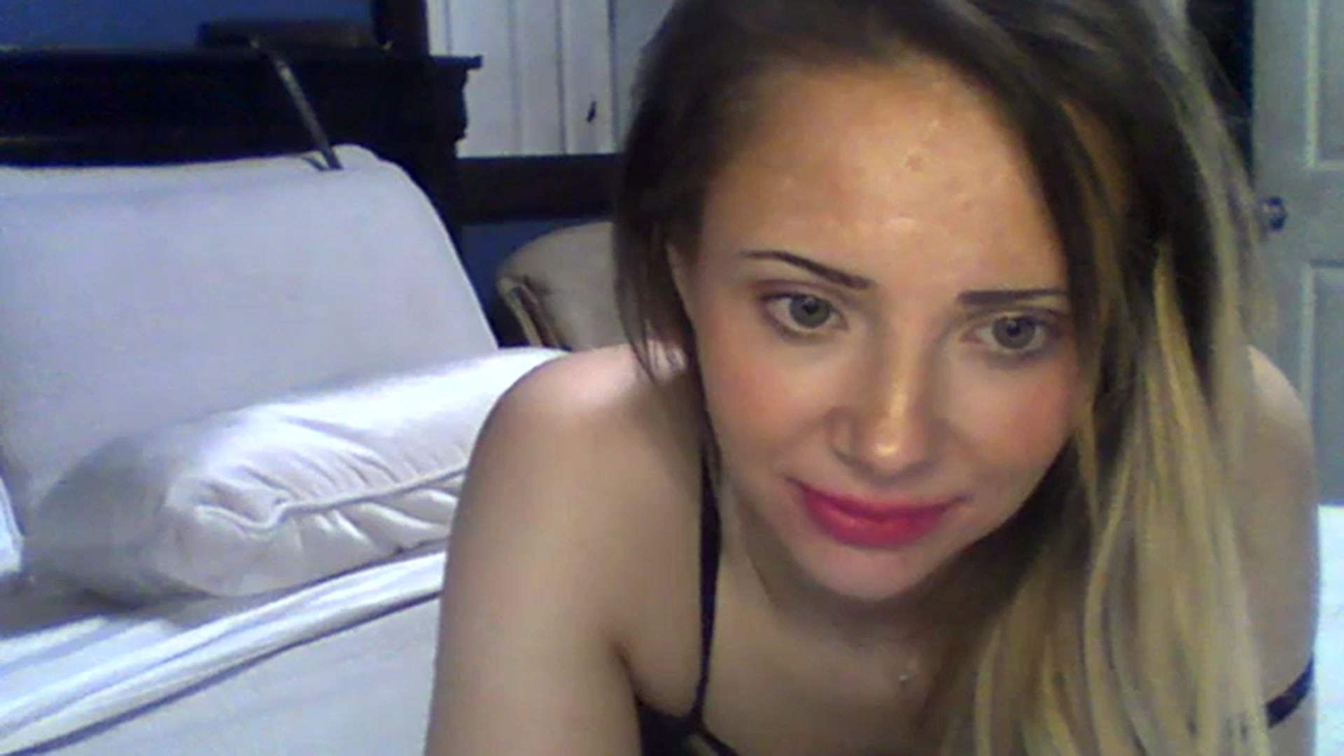 Gallery image thumbnail from MssKrasota's myfreecams stream on, 01/01/2024, 02:28 image 19 of 20