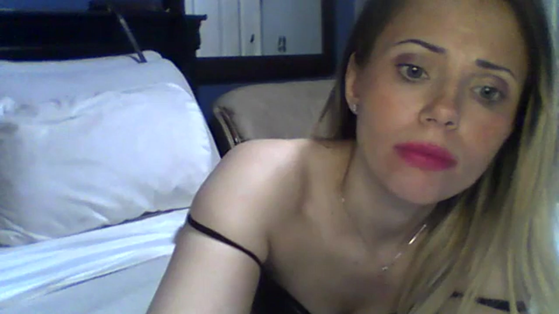 Gallery image thumbnail from MssKrasota's myfreecams stream on, 01/01/2024, 02:28 image 12 of 20