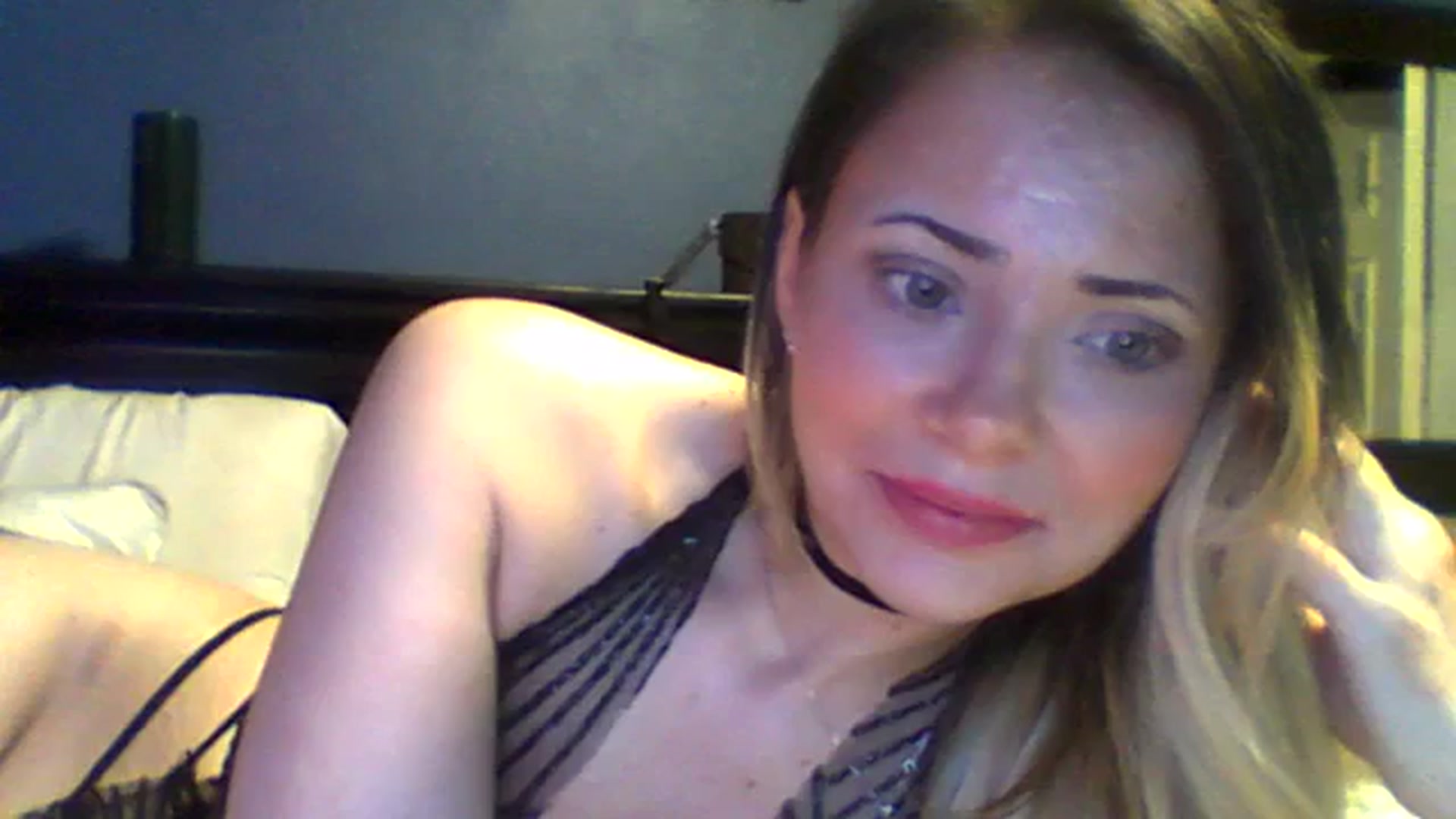 Gallery image thumbnail from MssKrasota's myfreecams stream on, 01/05/2024, 12:57 image 17 of 20