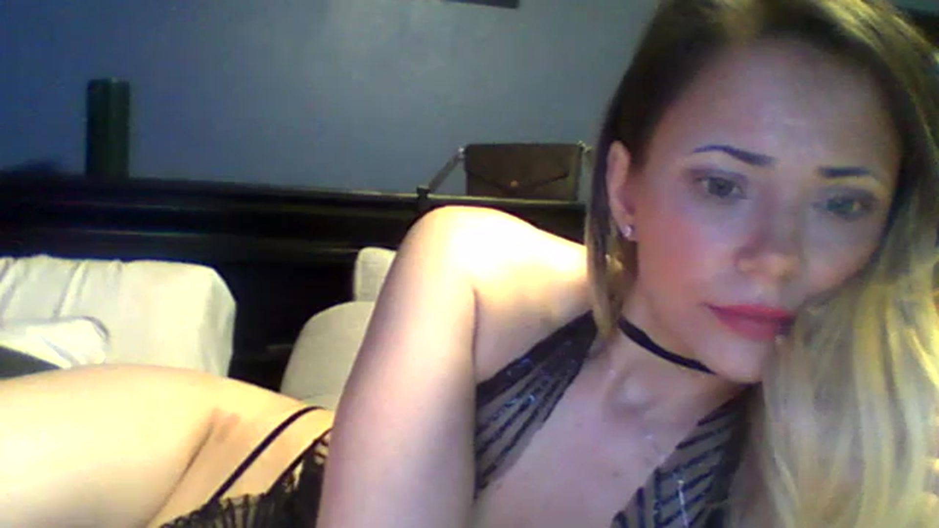 Gallery image thumbnail from MssKrasota's myfreecams stream on, 01/05/2024, 12:57 image 15 of 20