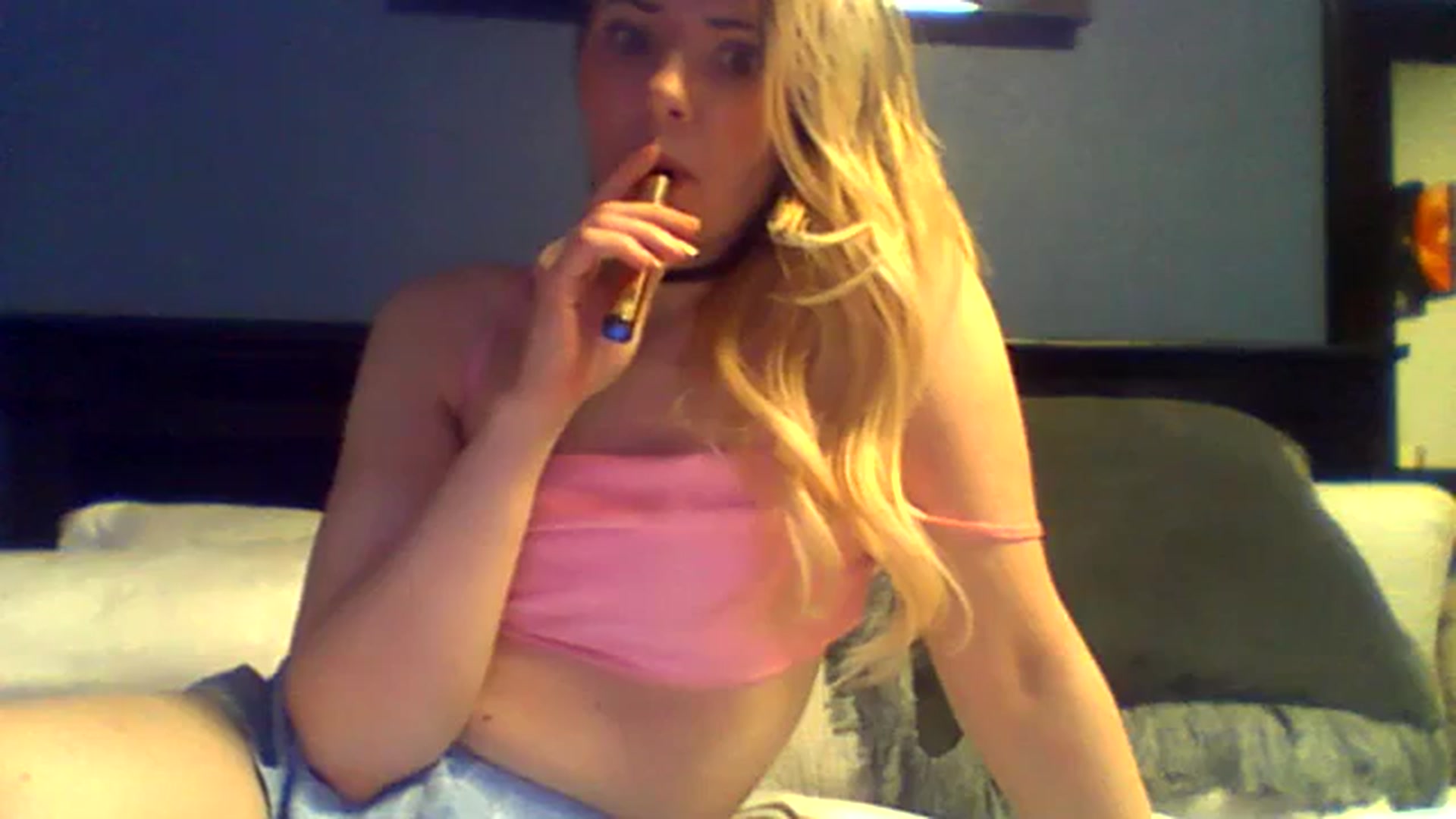 Gallery image thumbnail from MssKrasota's myfreecams stream on, 01/05/2024, 14:32 image 18 of 20
