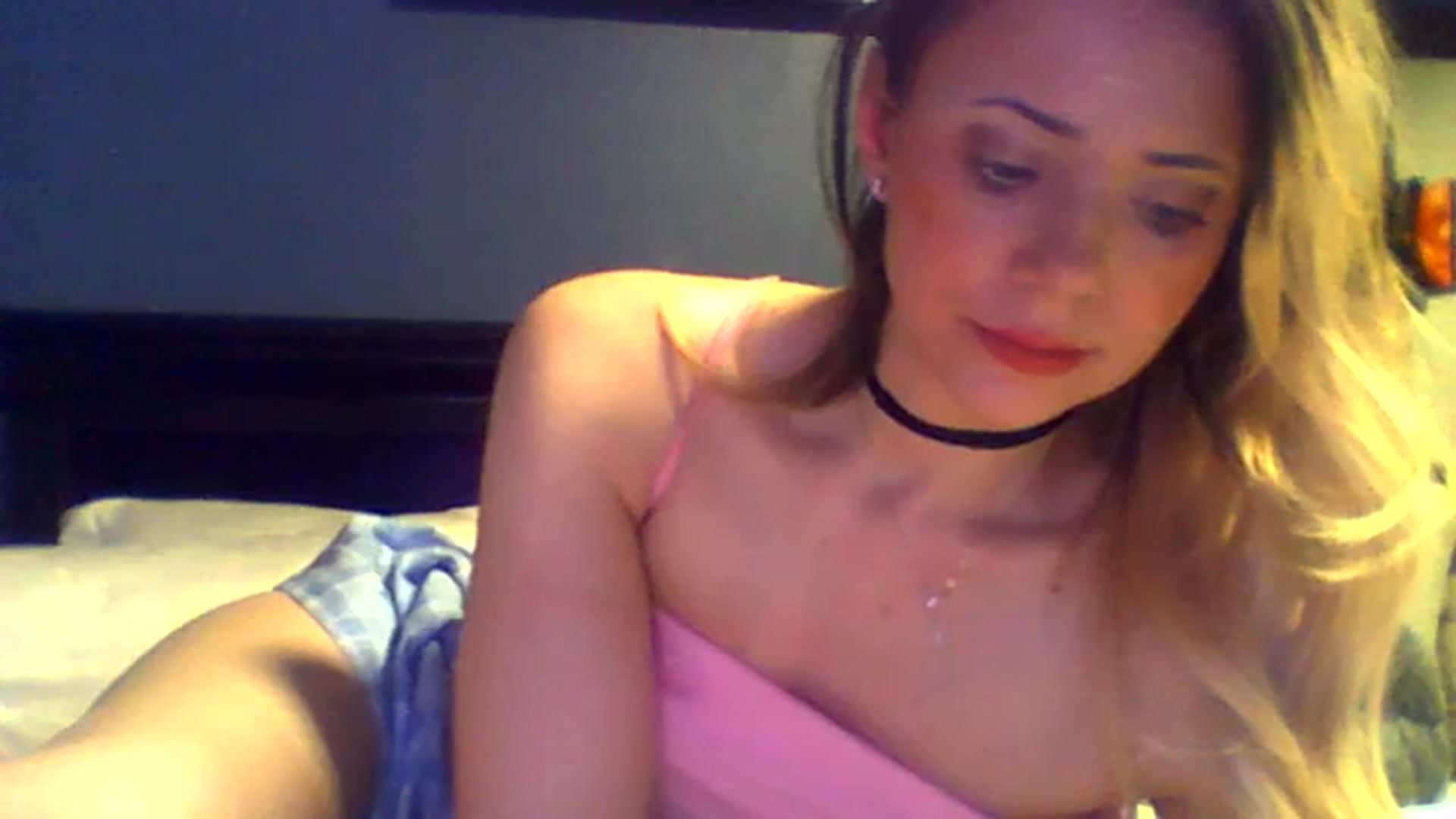 Gallery image thumbnail from MssKrasota's myfreecams stream on, 01/05/2024, 14:32 image 20 of 20