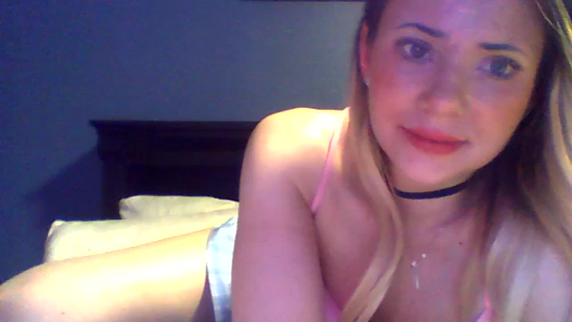 Gallery image thumbnail from MssKrasota's myfreecams stream on, 01/05/2024, 14:32 image 6 of 20
