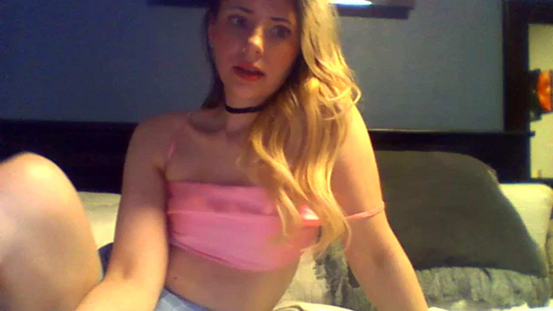 Gallery image thumbnail from MssKrasota's myfreecams stream on, 01/05/2024, 14:32 image 19 of 20