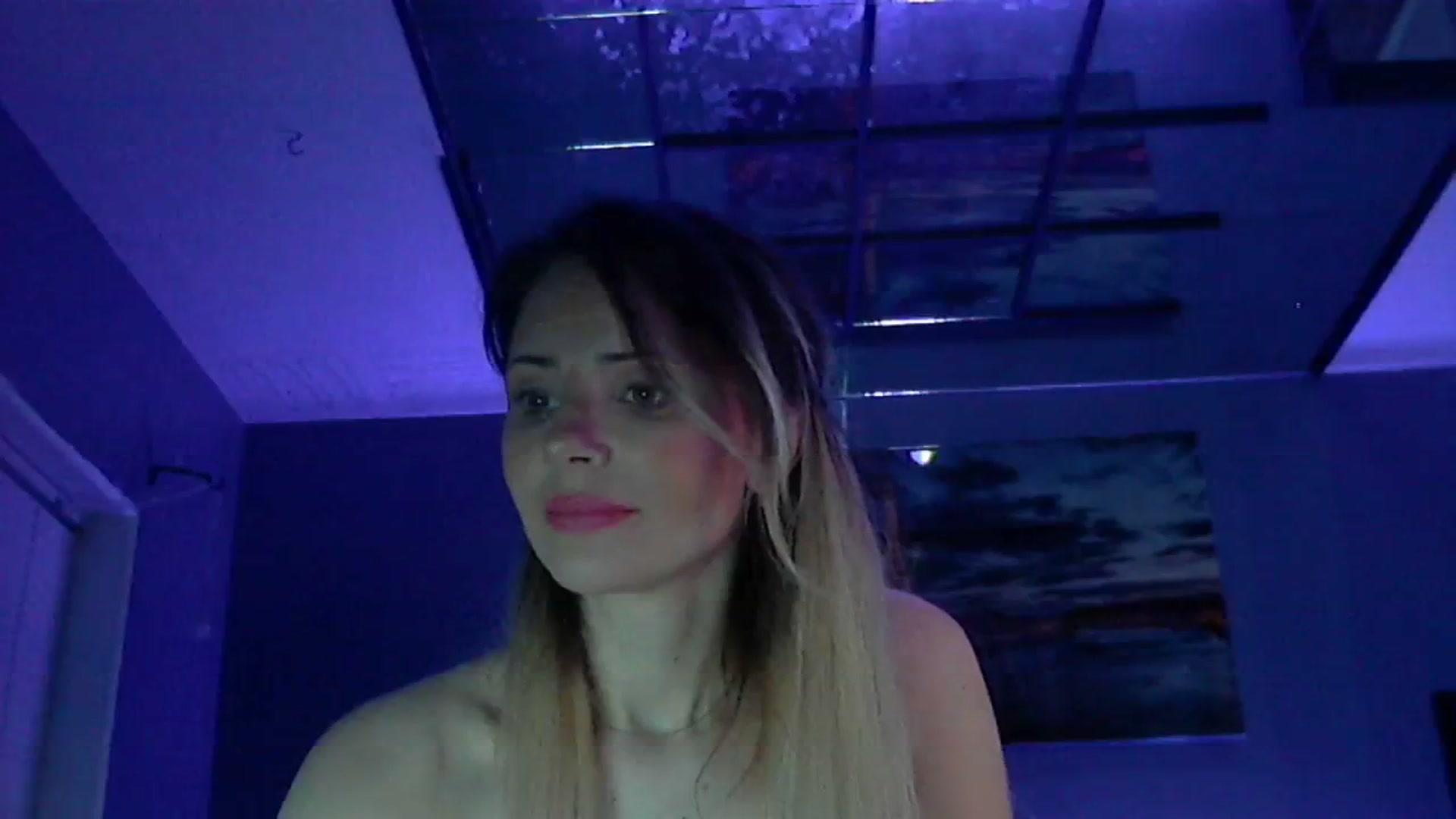 Gallery image thumbnail from MssKrasota's myfreecams stream on, 01/22/2024, 09:08 image 14 of 20