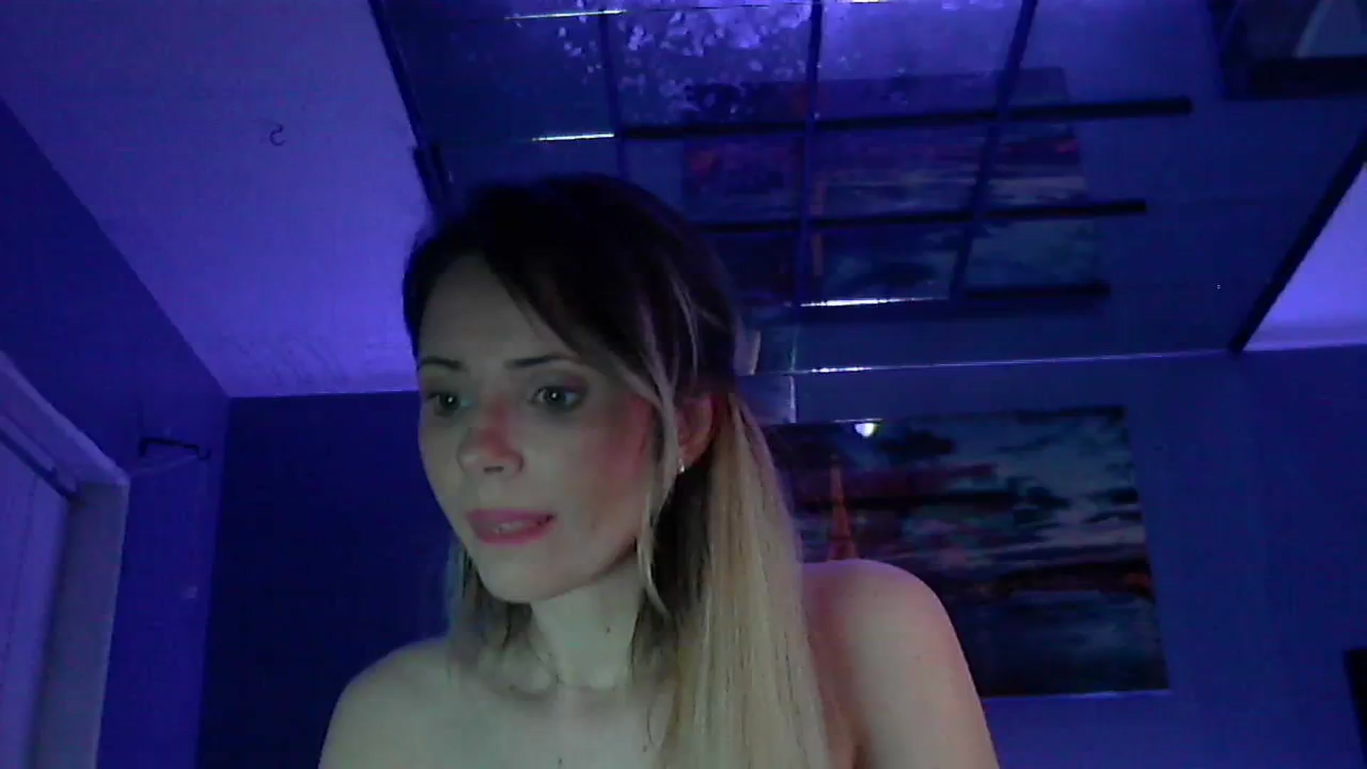 Gallery image thumbnail from MssKrasota's myfreecams stream on, 01/22/2024, 09:08 image 11 of 20