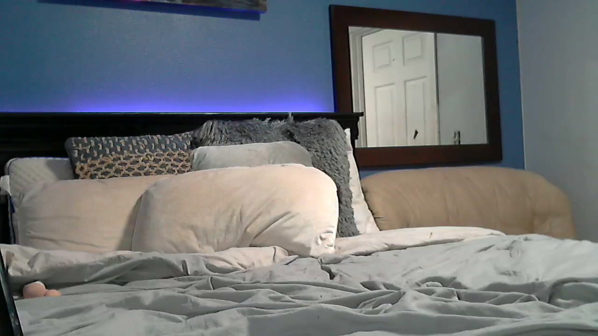 Gallery image thumbnail from MssKrasota's myfreecams stream on, 03/05/2024, 10:12 image 12 of 20