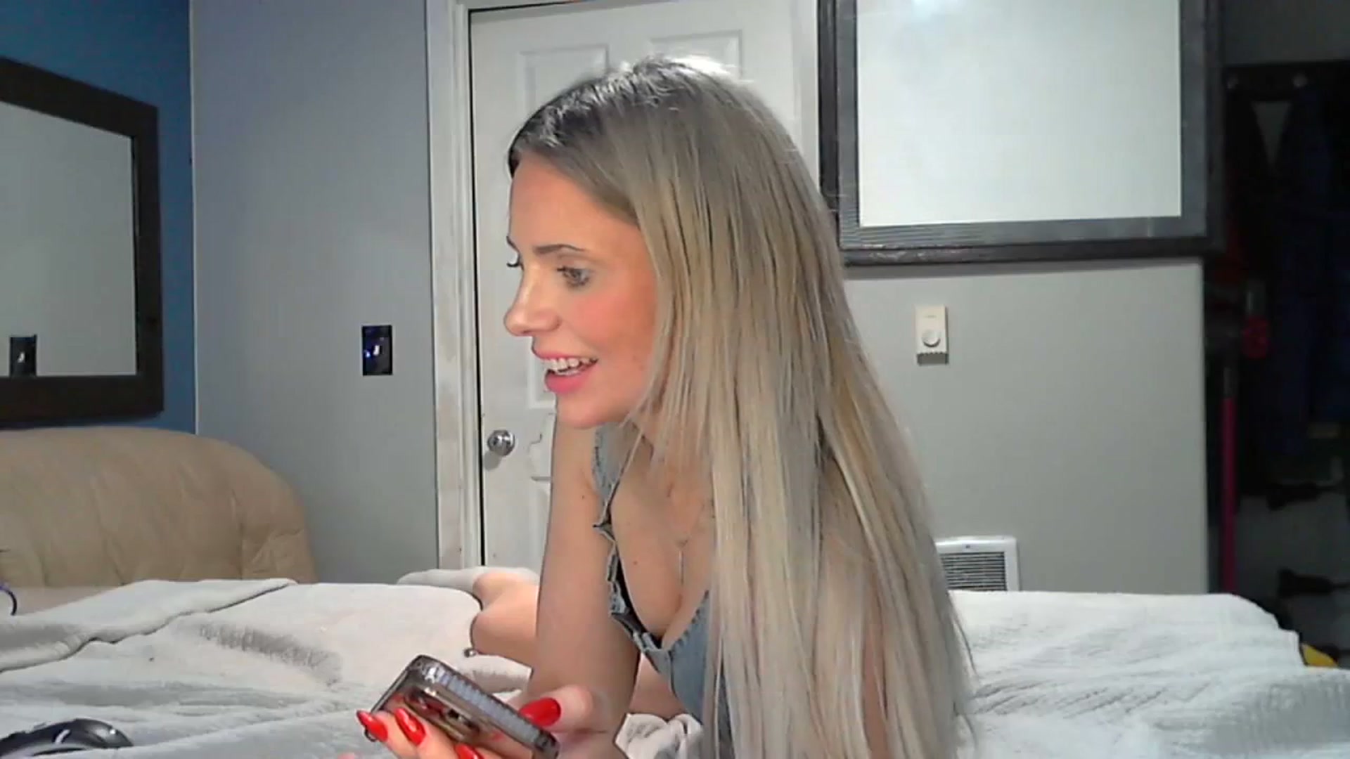 Gallery image thumbnail from MssKrasota's myfreecams stream on, 03/24/2024, 17:20 image 5 of 20