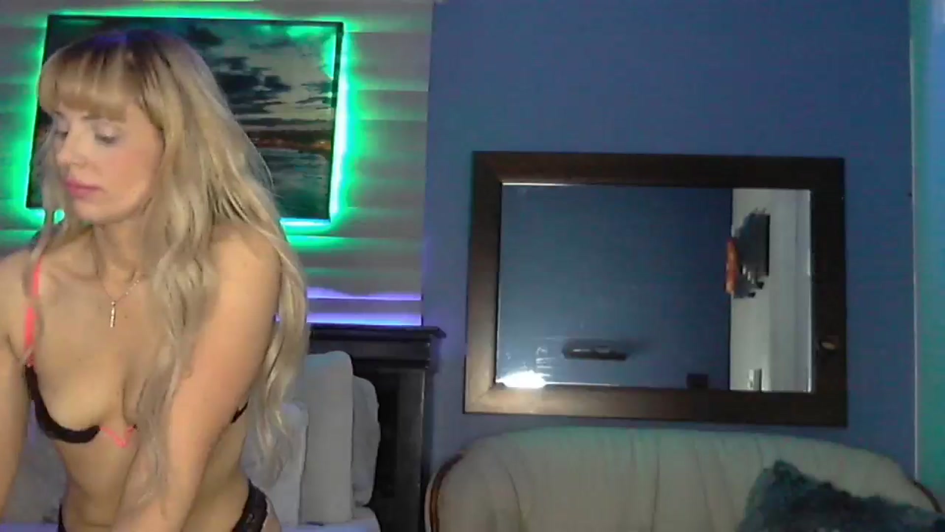 Gallery image thumbnail from MssKrasota's myfreecams stream on, 06/29/2024, 10:10 image 14 of 20