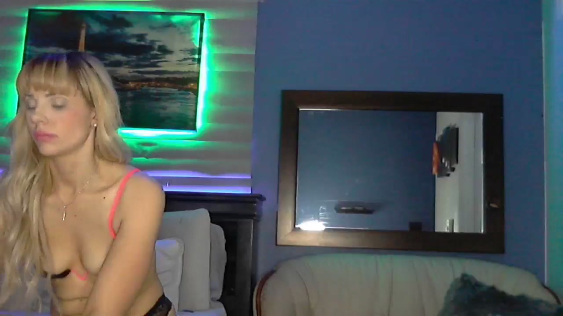 Gallery image thumbnail from MssKrasota's myfreecams stream on, 06/29/2024, 10:10 image 18 of 20