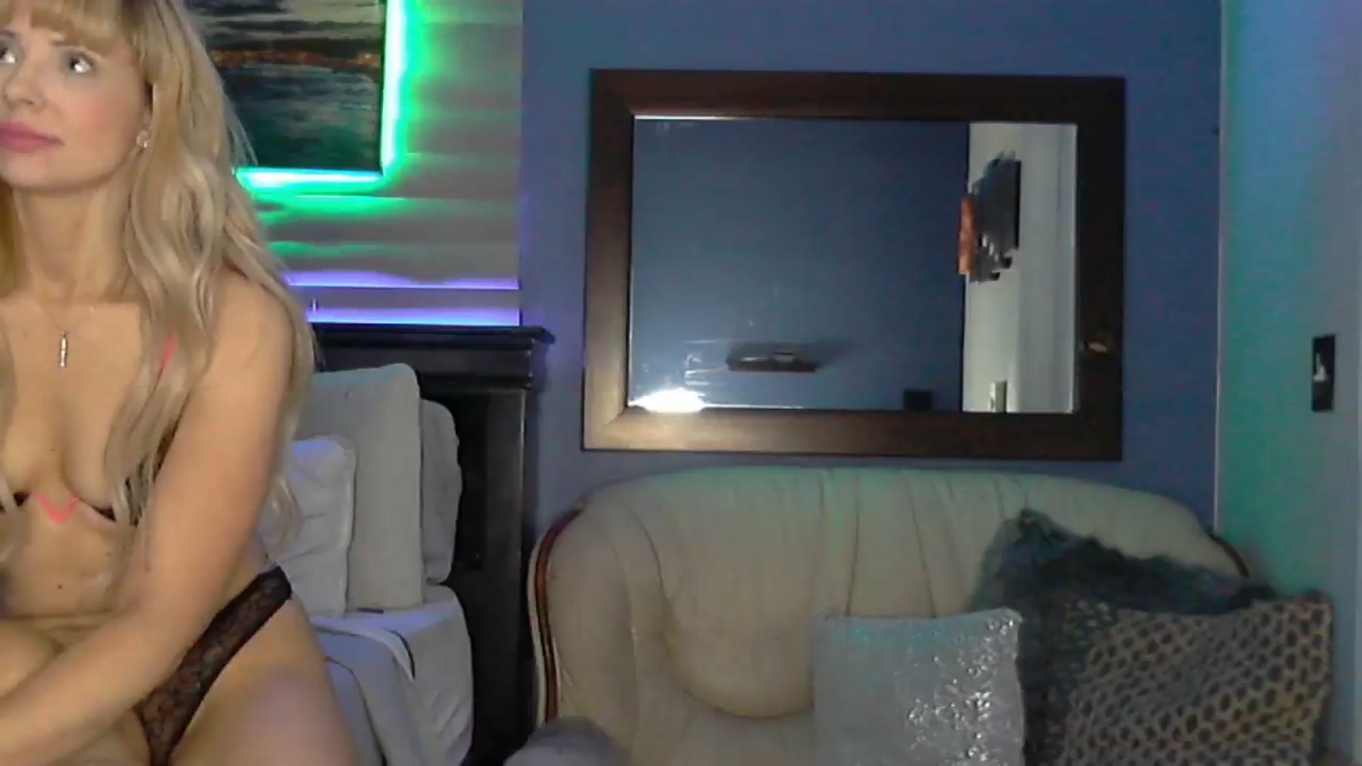 Gallery image thumbnail from MssKrasota's myfreecams stream on, 06/29/2024, 10:10 image 11 of 20