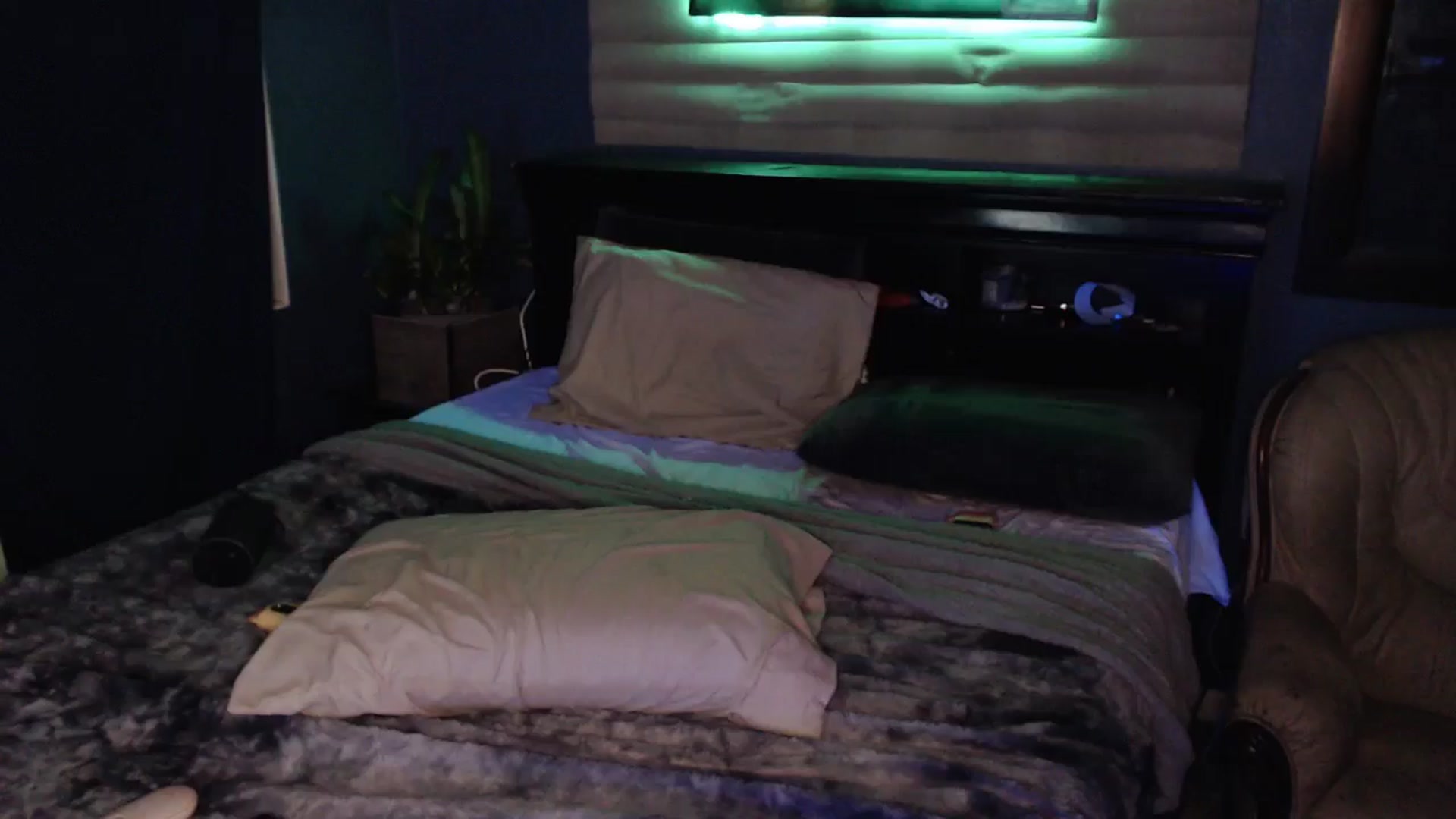 Gallery image thumbnail from MssKrasota's myfreecams stream on, 01/05/2026, 12:04 image 1 of 20