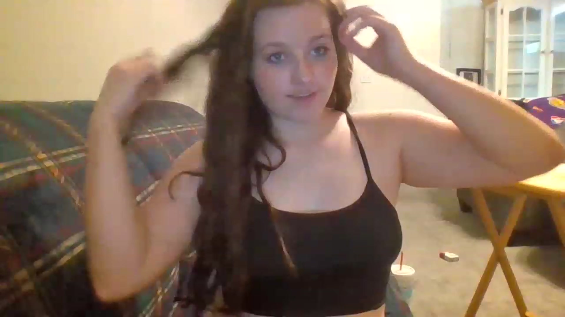 Gallery image thumbnail from Mtvliz's myfreecams stream on, 12/05/2022, 08:45 image 19 of 20