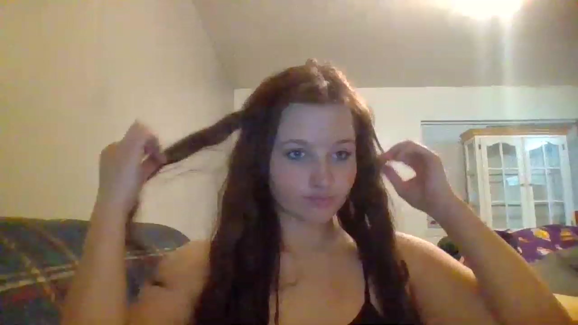 Gallery image thumbnail from Mtvliz's myfreecams stream on, 12/05/2022, 09:35 image 13 of 20