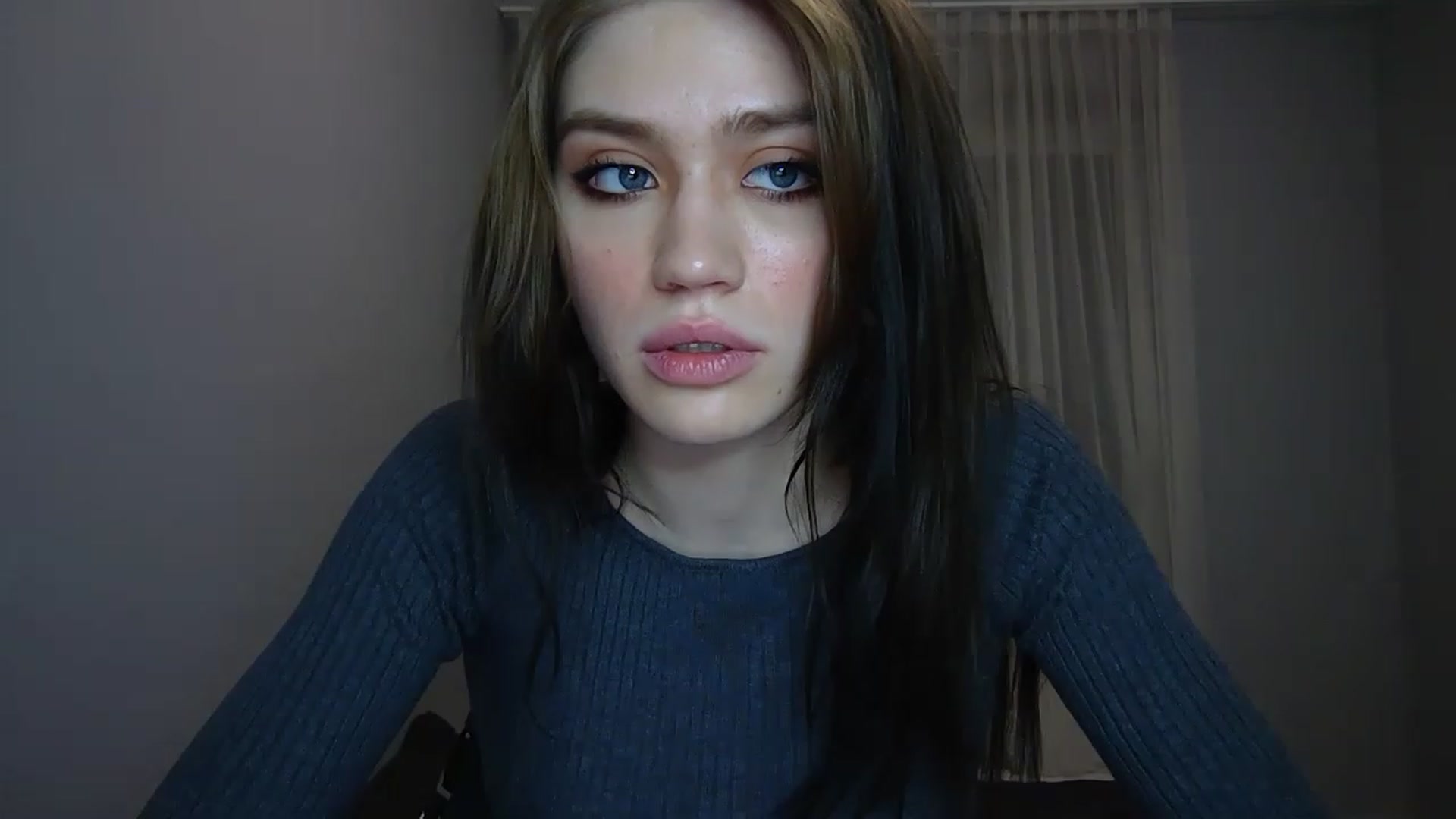 Gallery image thumbnail from Mufinmoon's myfreecams stream on, 03/24/2023, 17:23 image 18 of 20