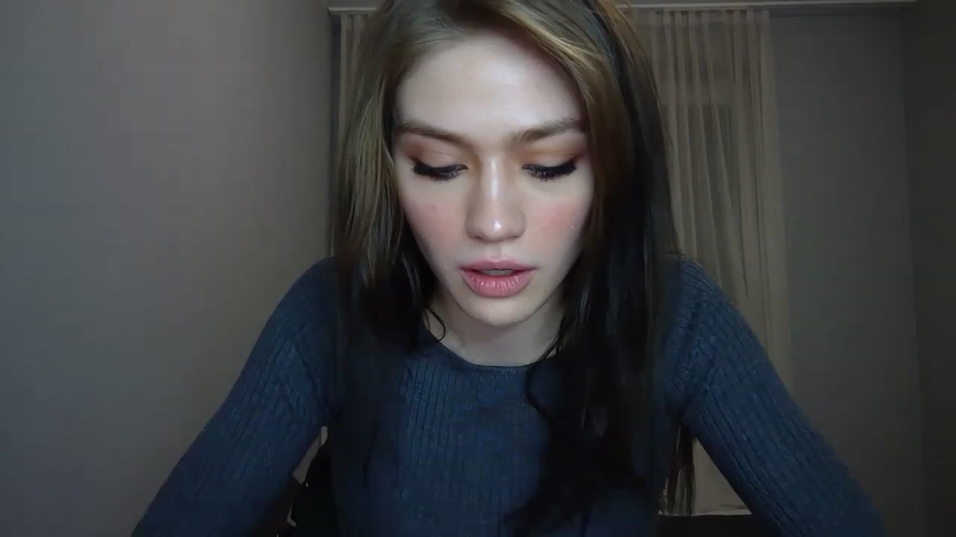 Gallery image thumbnail from Mufinmoon's myfreecams stream on, 03/24/2023, 17:23 image 15 of 20