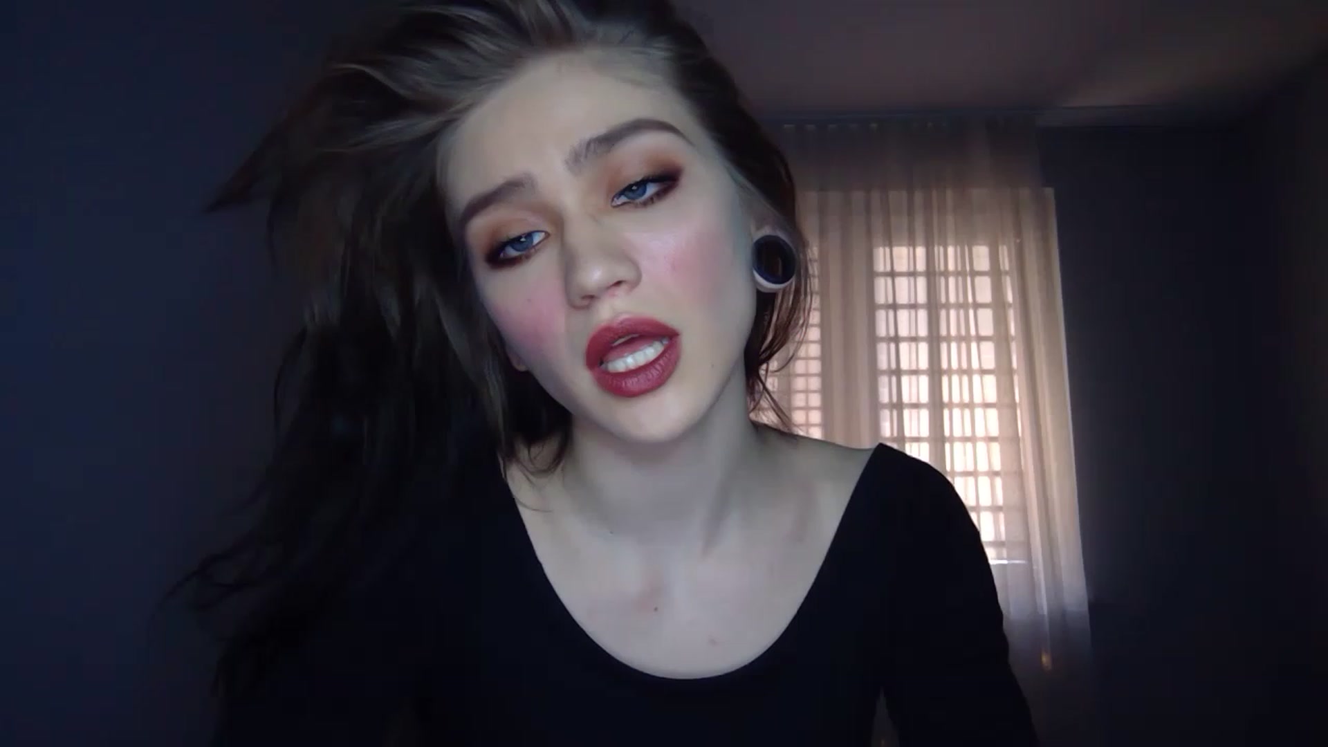 Gallery image thumbnail from Mufinmoon's myfreecams stream on, 03/26/2023, 16:14 image 16 of 20