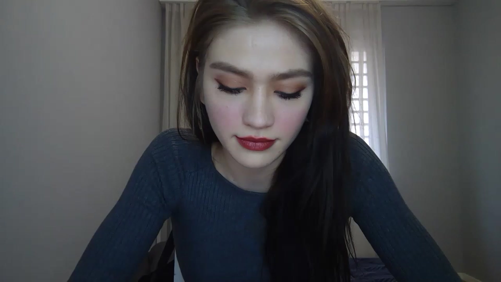 Gallery image thumbnail from Mufinmoon's myfreecams stream on, 03/27/2023, 12:39 image 13 of 20