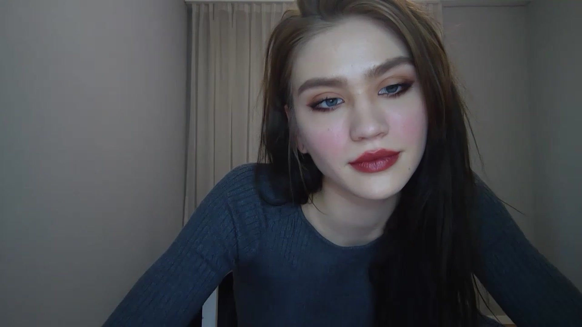 Gallery image thumbnail from Mufinmoon's myfreecams stream on, 03/27/2023, 12:39 image 14 of 20