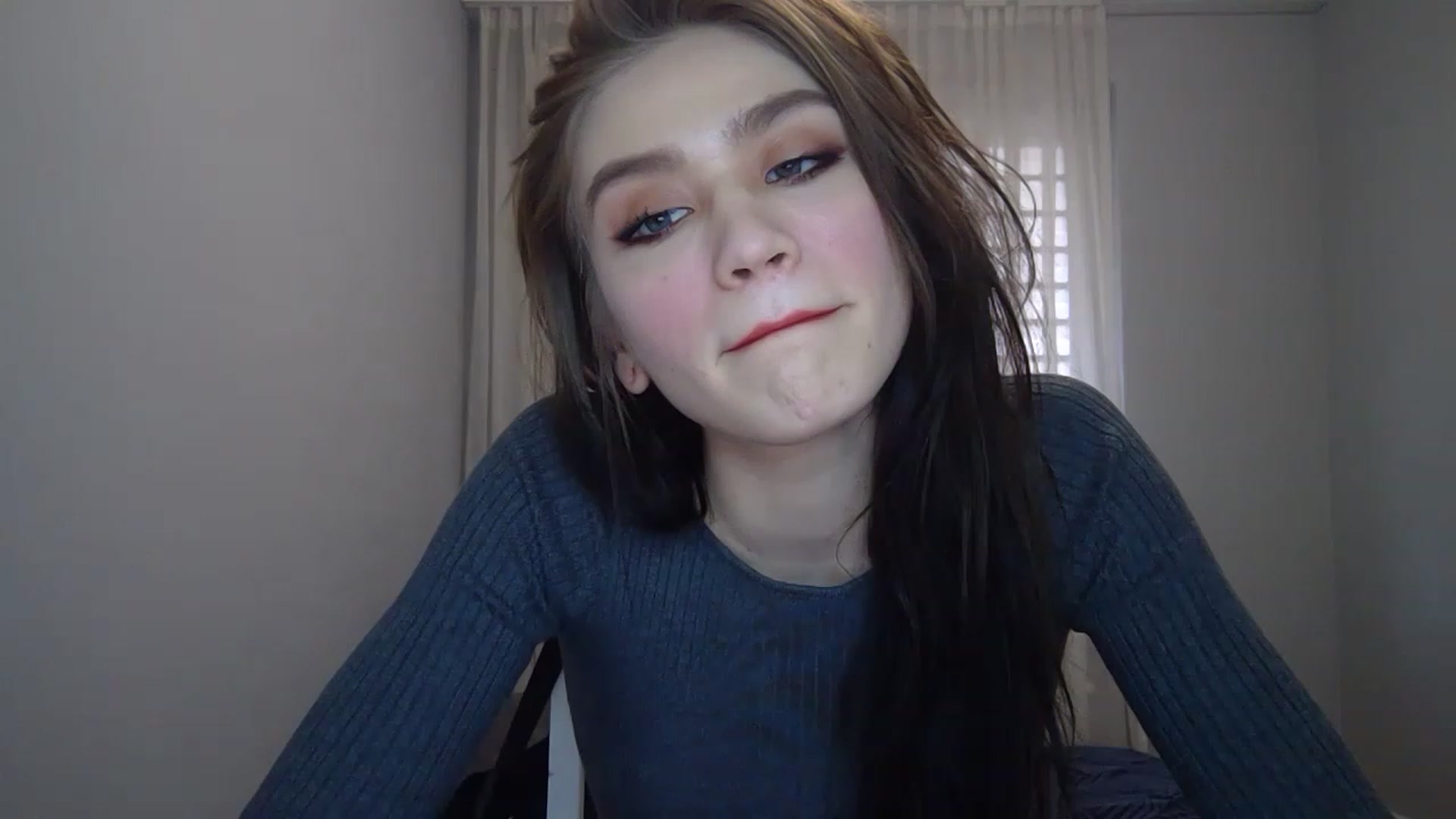 Gallery image thumbnail from Mufinmoon's myfreecams stream on, 03/27/2023, 12:39 image 9 of 20