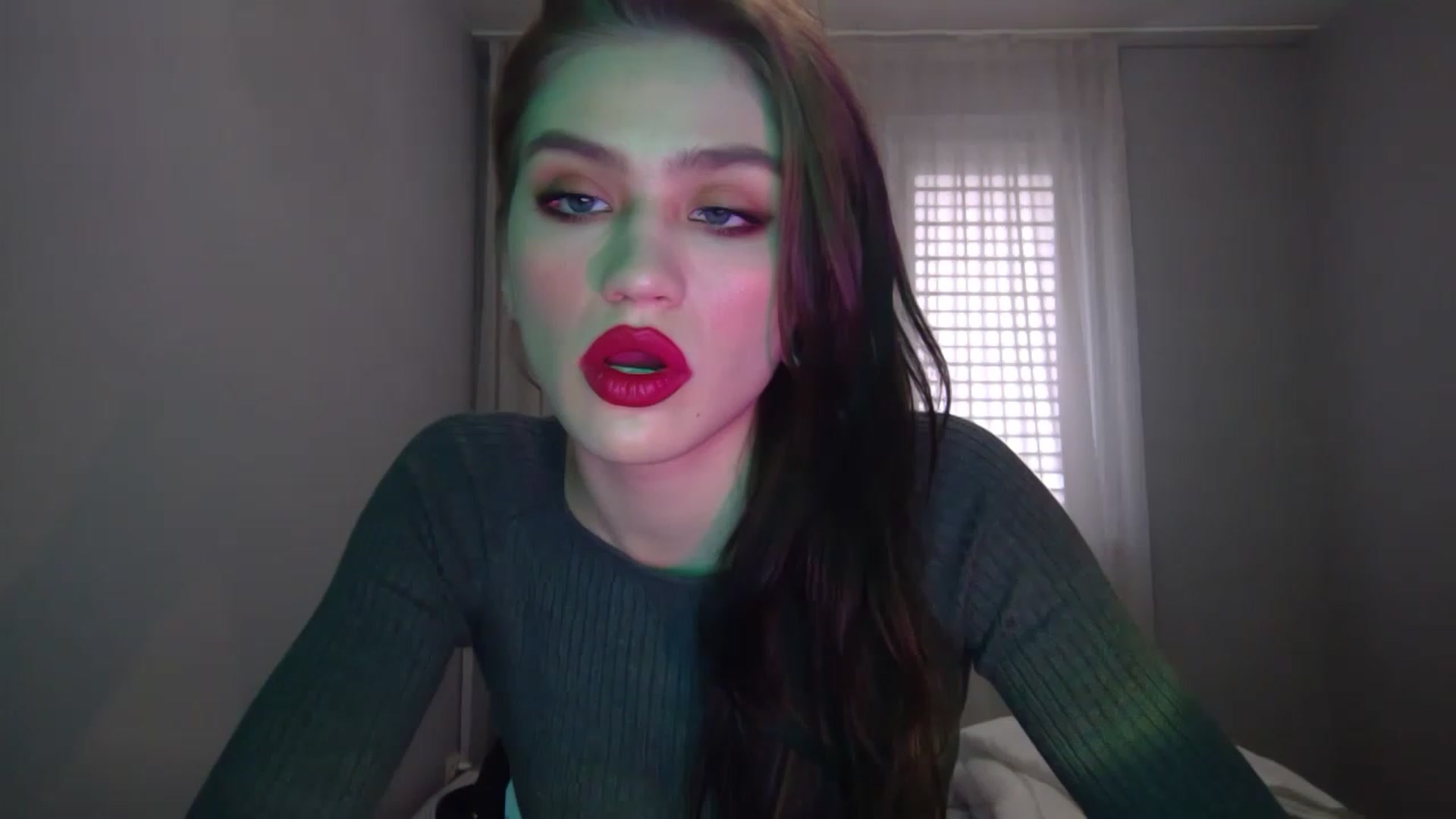 Gallery image thumbnail from Mufinmoon's myfreecams stream on, 03/31/2023, 14:04 image 5 of 20