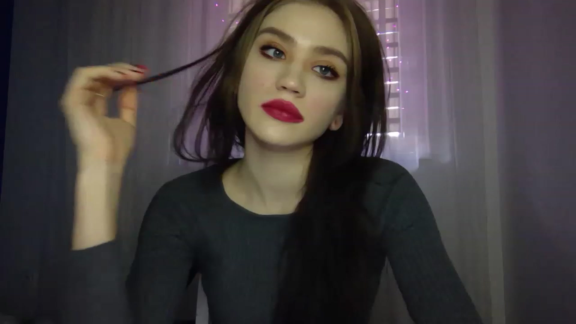 Gallery image thumbnail from Mufinmoon's myfreecams stream on, 04/04/2023, 09:50 image 18 of 20