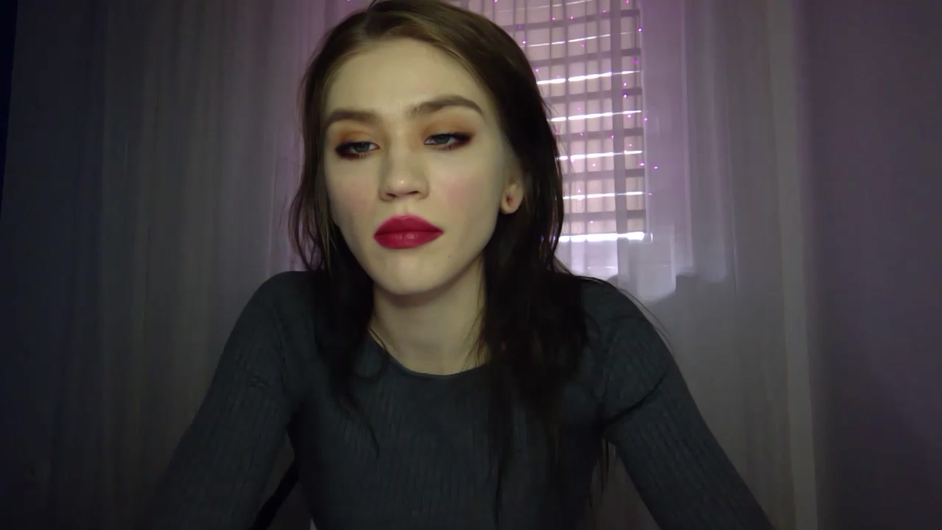 Gallery image thumbnail from Mufinmoon's myfreecams stream on, 04/04/2023, 09:50 image 10 of 20