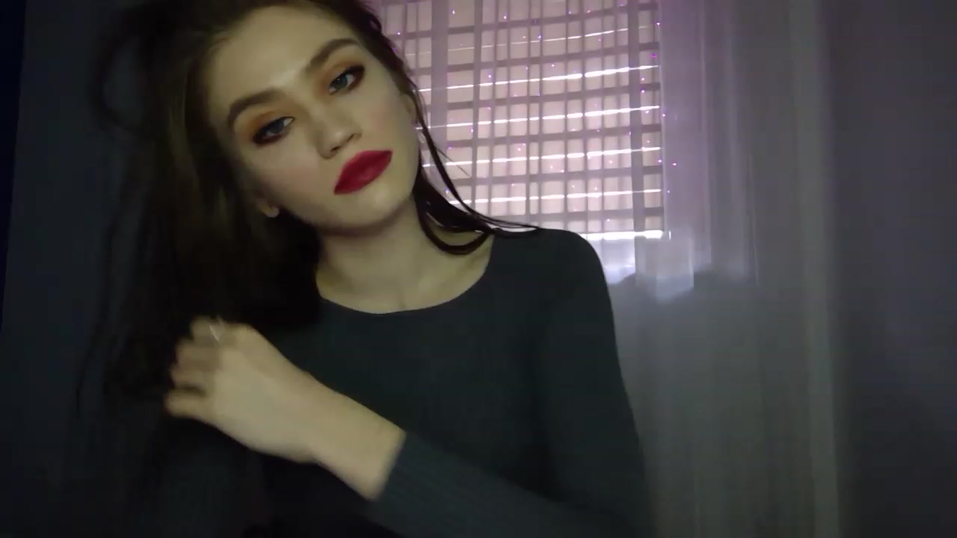 Gallery image thumbnail from Mufinmoon's myfreecams stream on, 04/04/2023, 10:24 image 13 of 20