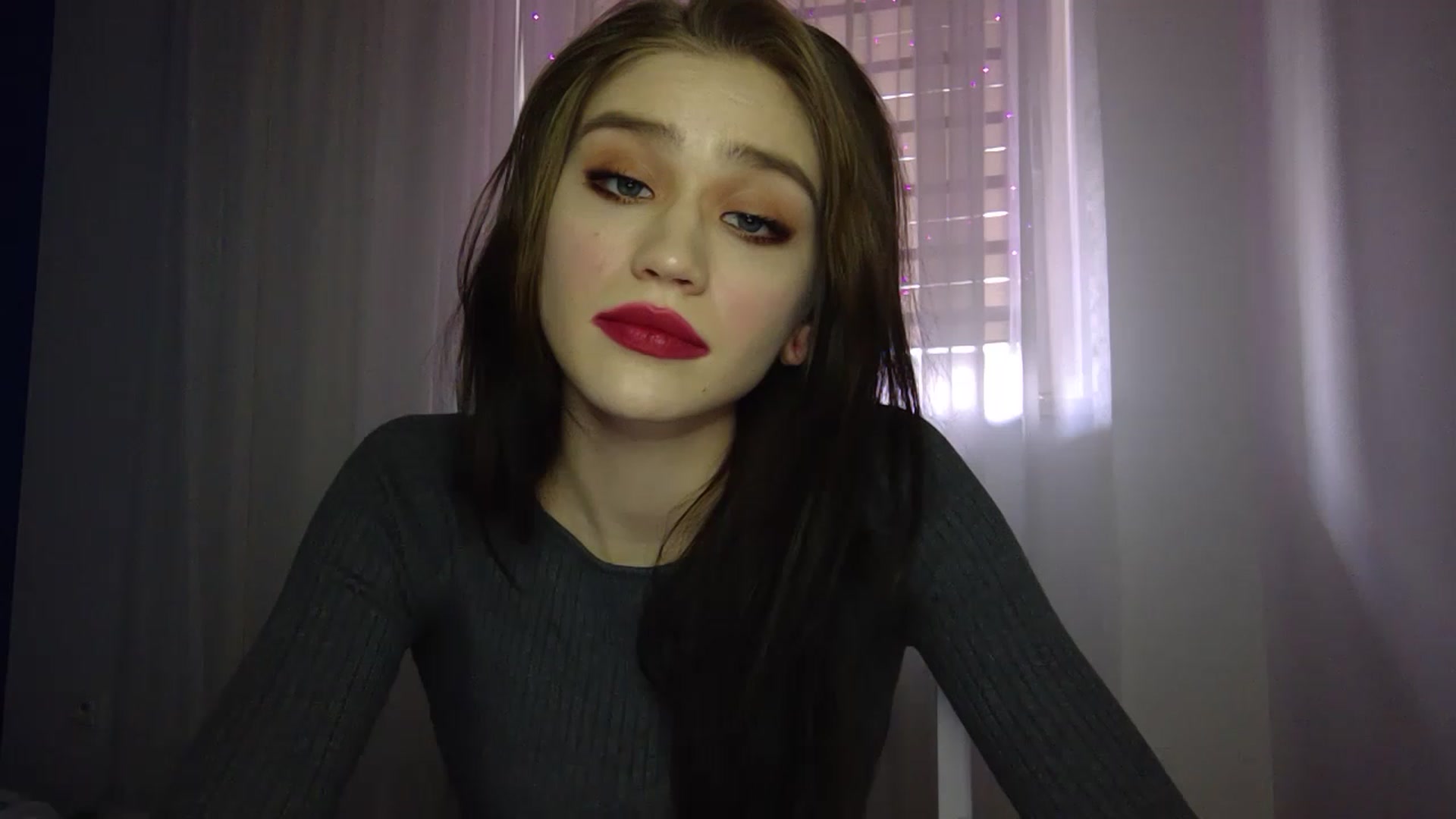 Gallery image thumbnail from Mufinmoon's myfreecams stream on, 04/04/2023, 11:41 image 14 of 20