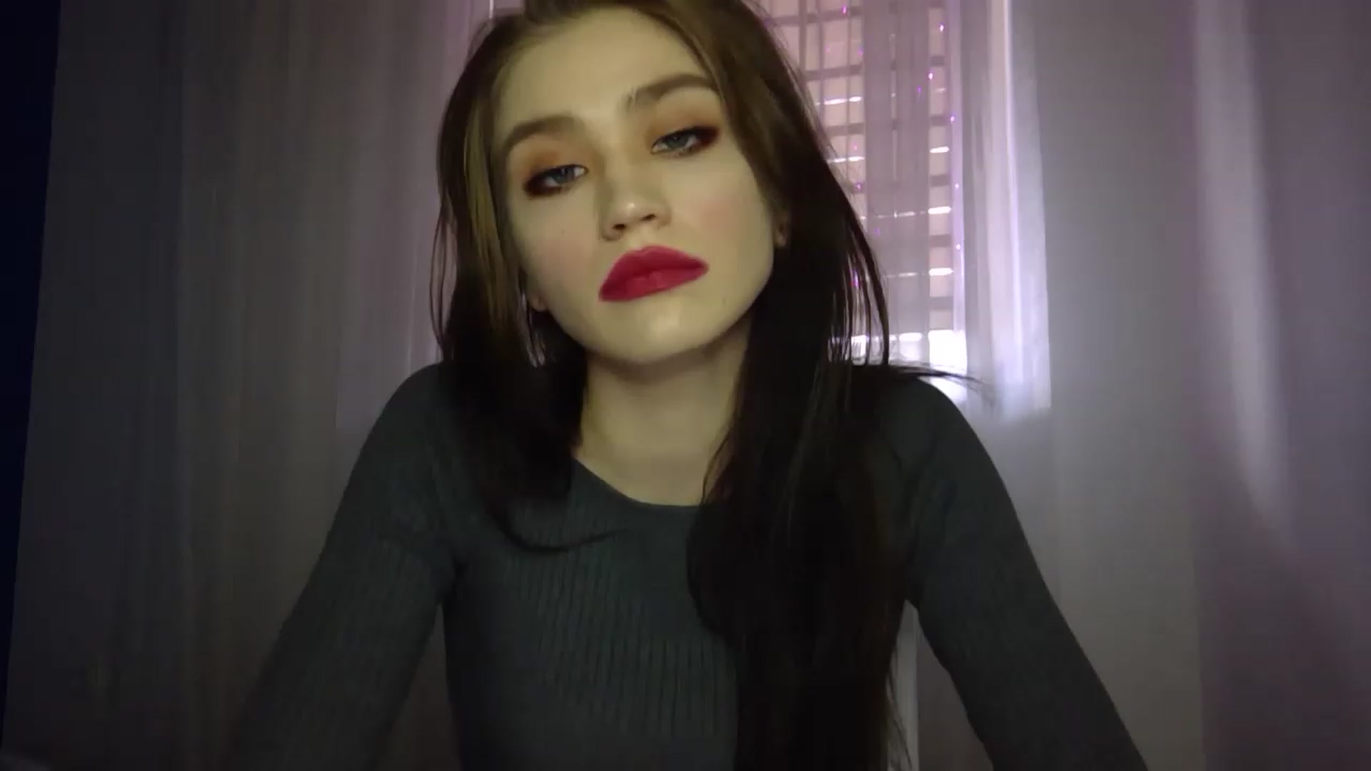 Gallery image thumbnail from Mufinmoon's myfreecams stream on, 04/04/2023, 11:41 image 9 of 20