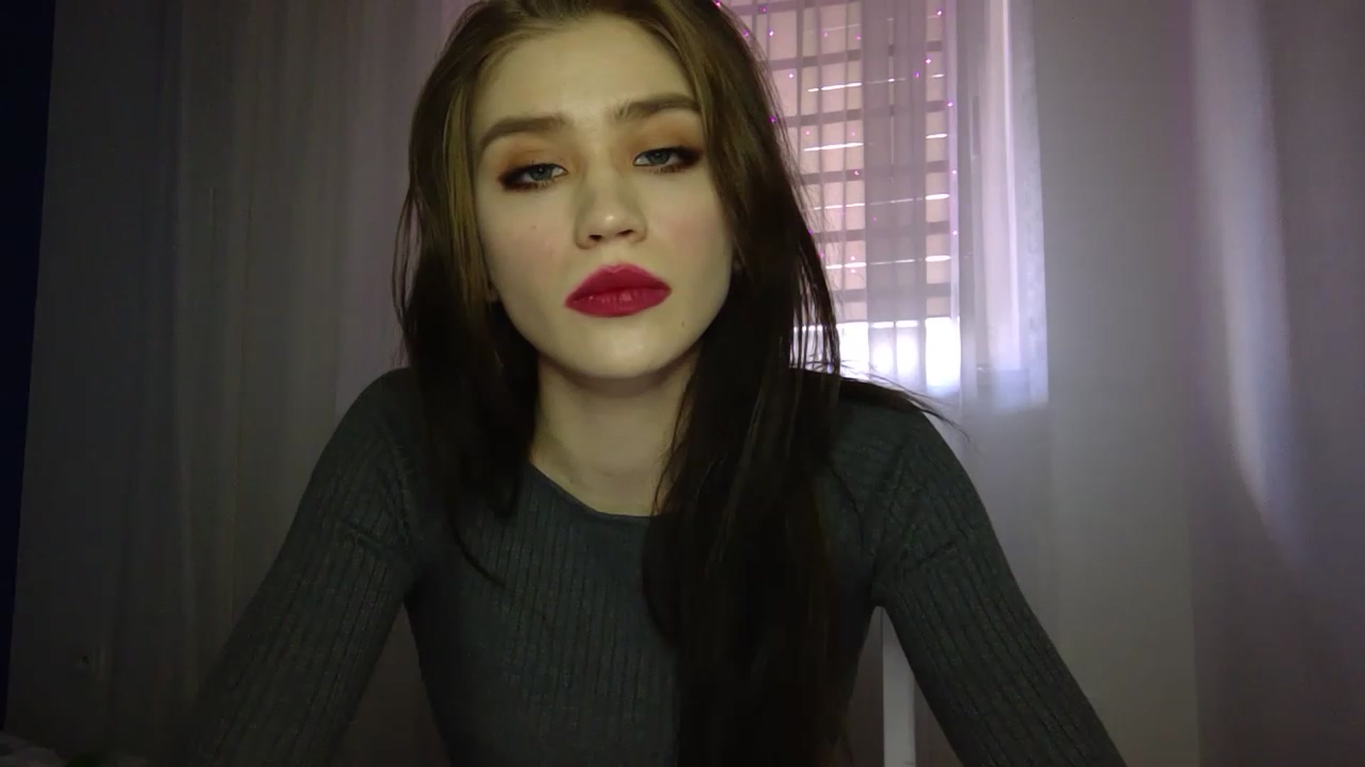Gallery image thumbnail from Mufinmoon's myfreecams stream on, 04/04/2023, 11:41 image 11 of 20