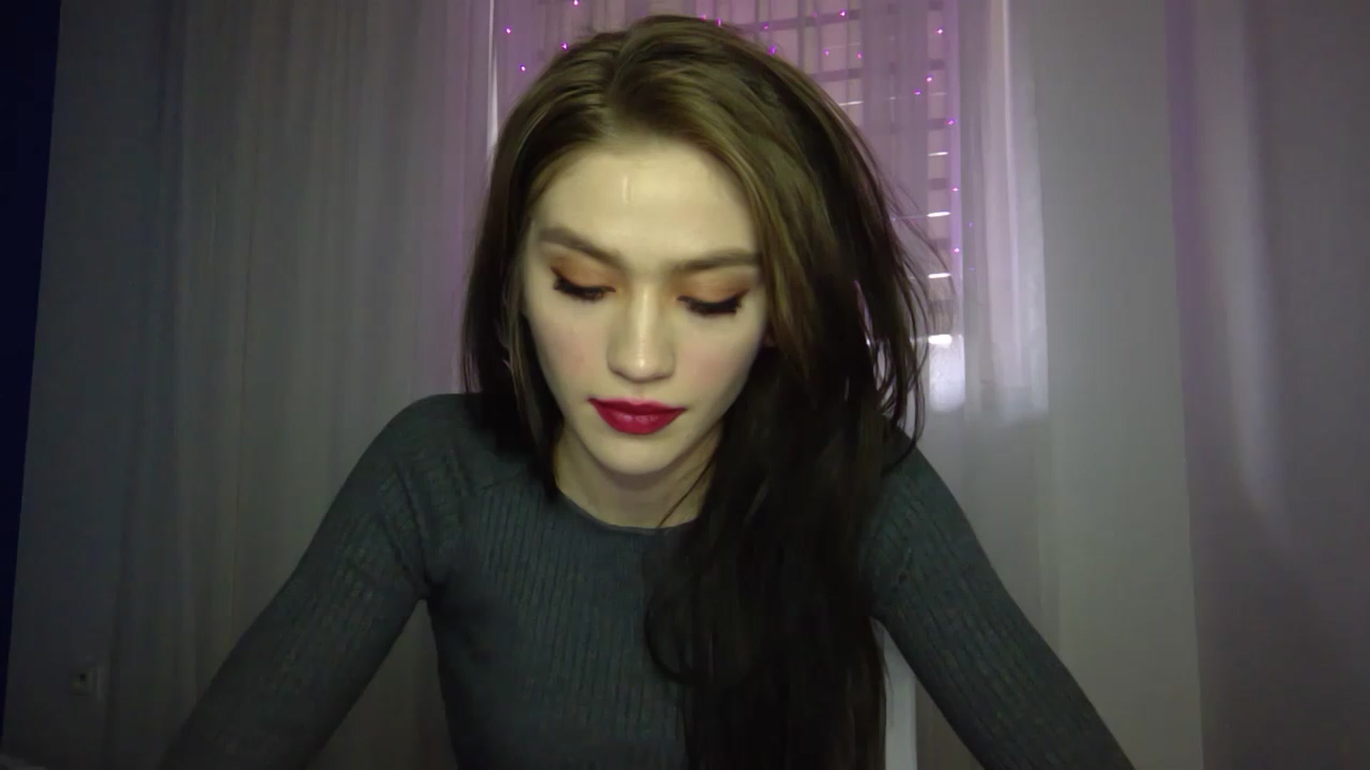 Gallery image thumbnail from Mufinmoon's myfreecams stream on, 04/04/2023, 12:36 image 2 of 20
