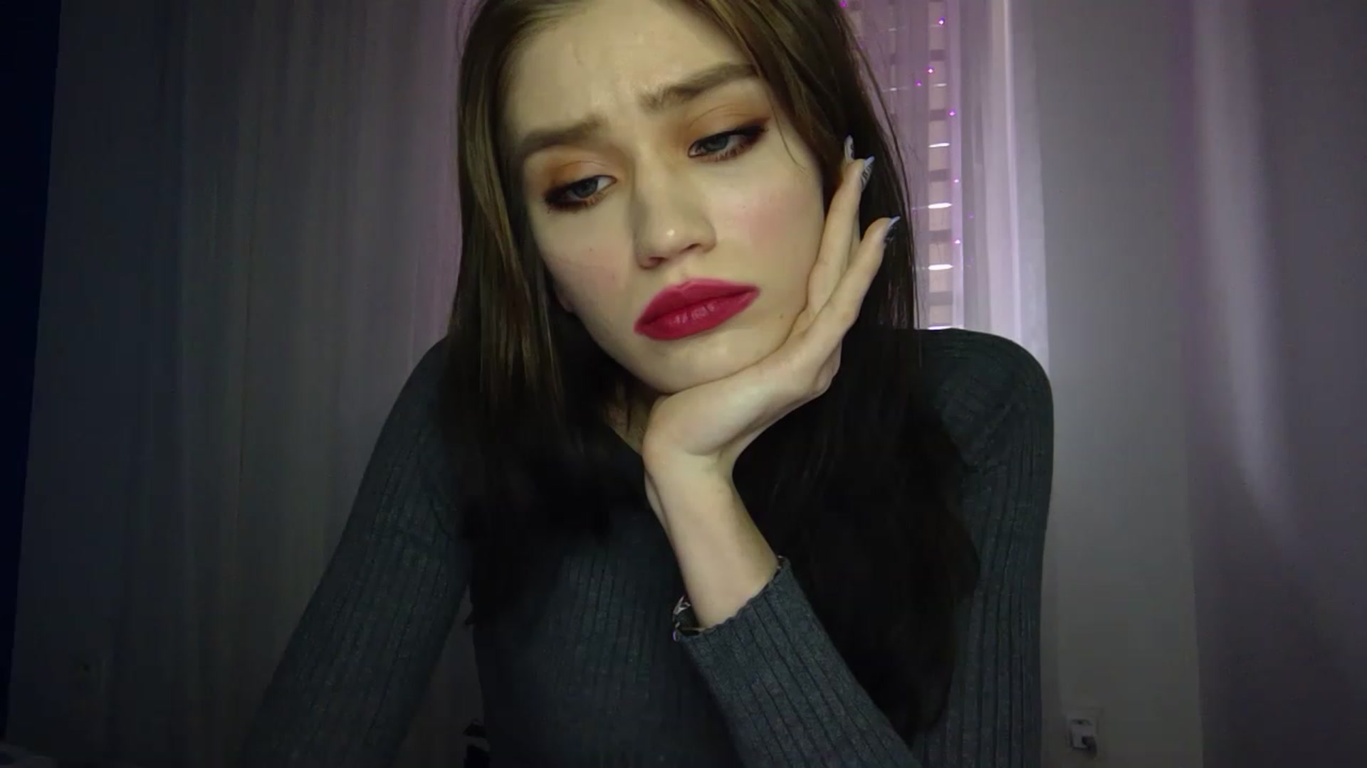 Gallery image thumbnail from Mufinmoon's myfreecams stream on, 04/04/2023, 12:36 image 12 of 20