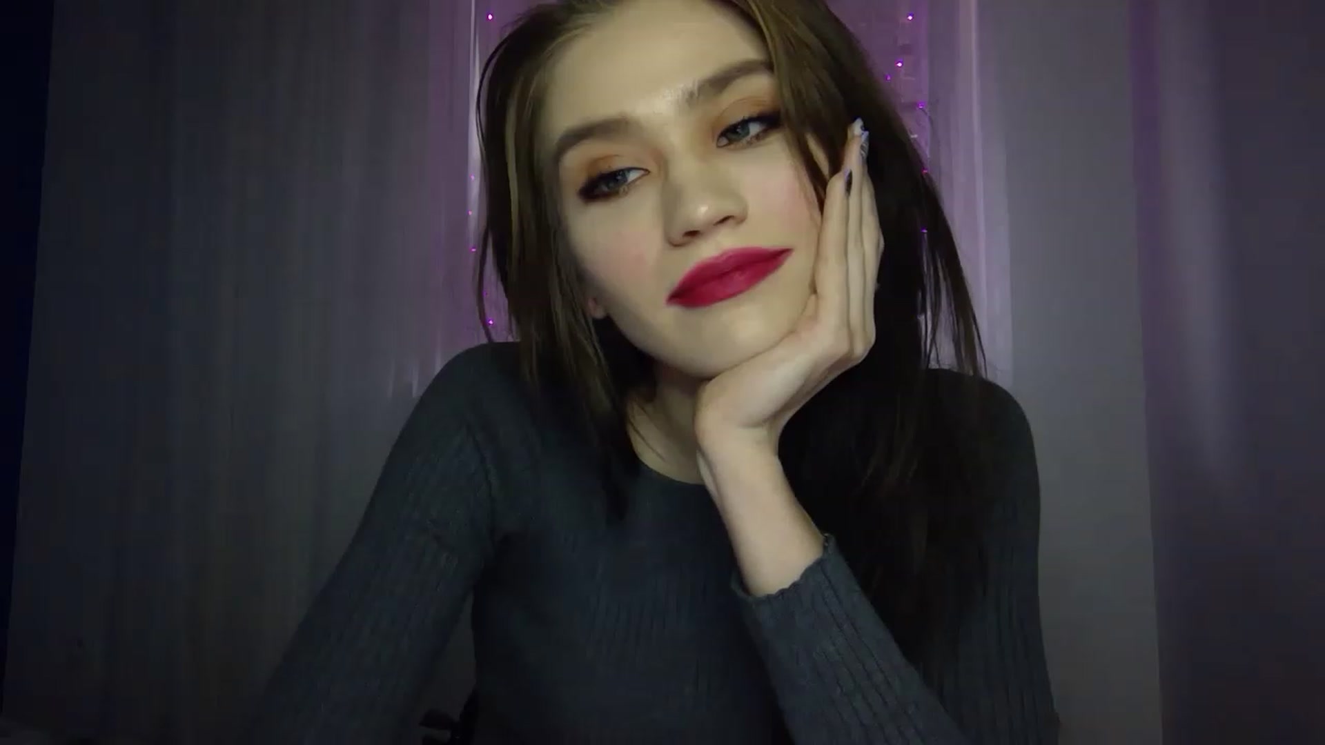 Gallery image thumbnail from Mufinmoon's myfreecams stream on, 04/04/2023, 12:36 image 8 of 20