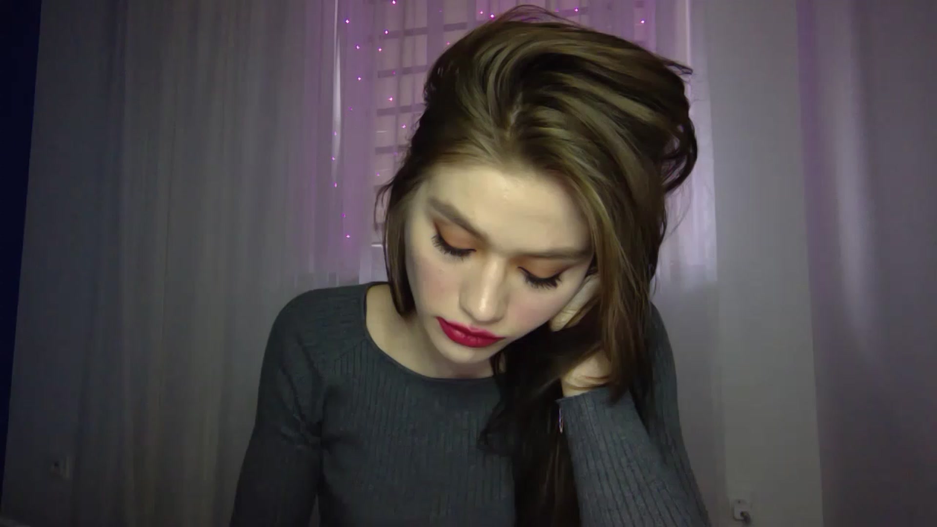 Gallery image thumbnail from Mufinmoon's myfreecams stream on, 04/04/2023, 12:36 image 3 of 20