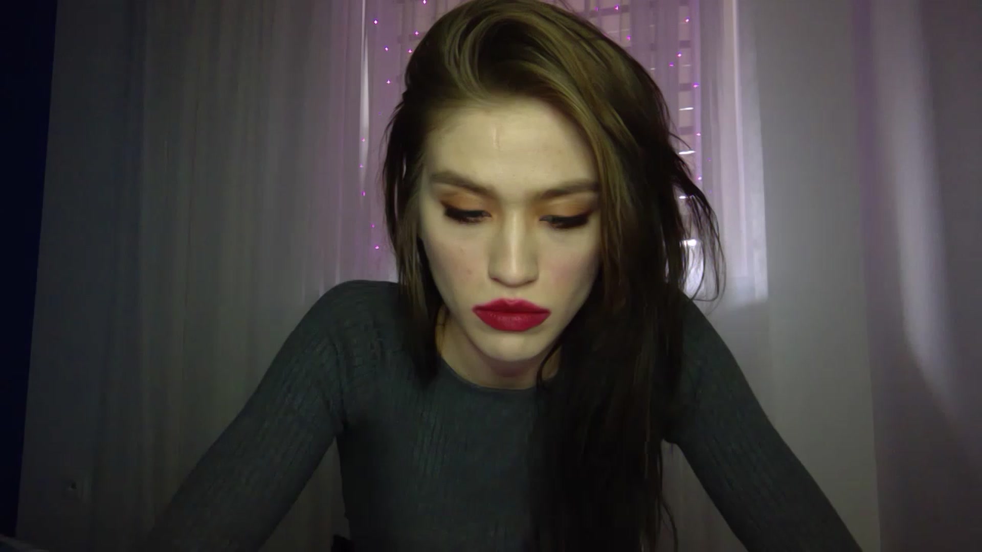 Gallery image thumbnail from Mufinmoon's myfreecams stream on, 04/04/2023, 13:07 image 7 of 20